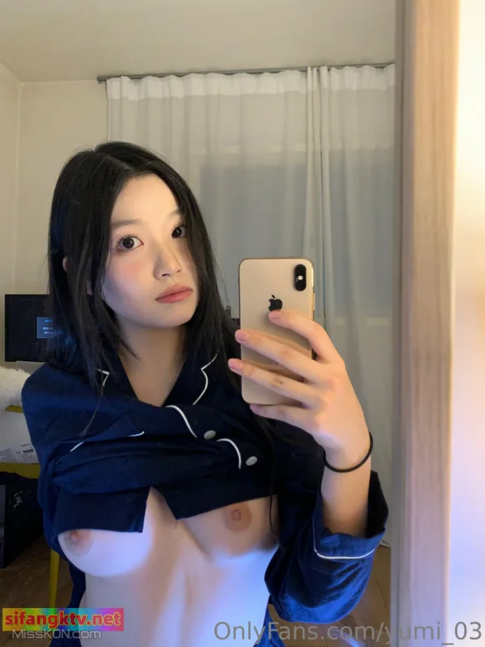 Yumi (유미): Hot Selfie Collection (184 photos + 41 videos)
