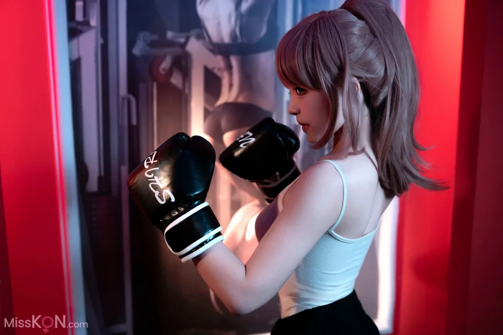 Coser@Bangni邦尼: 致命拳击 (102 photos)