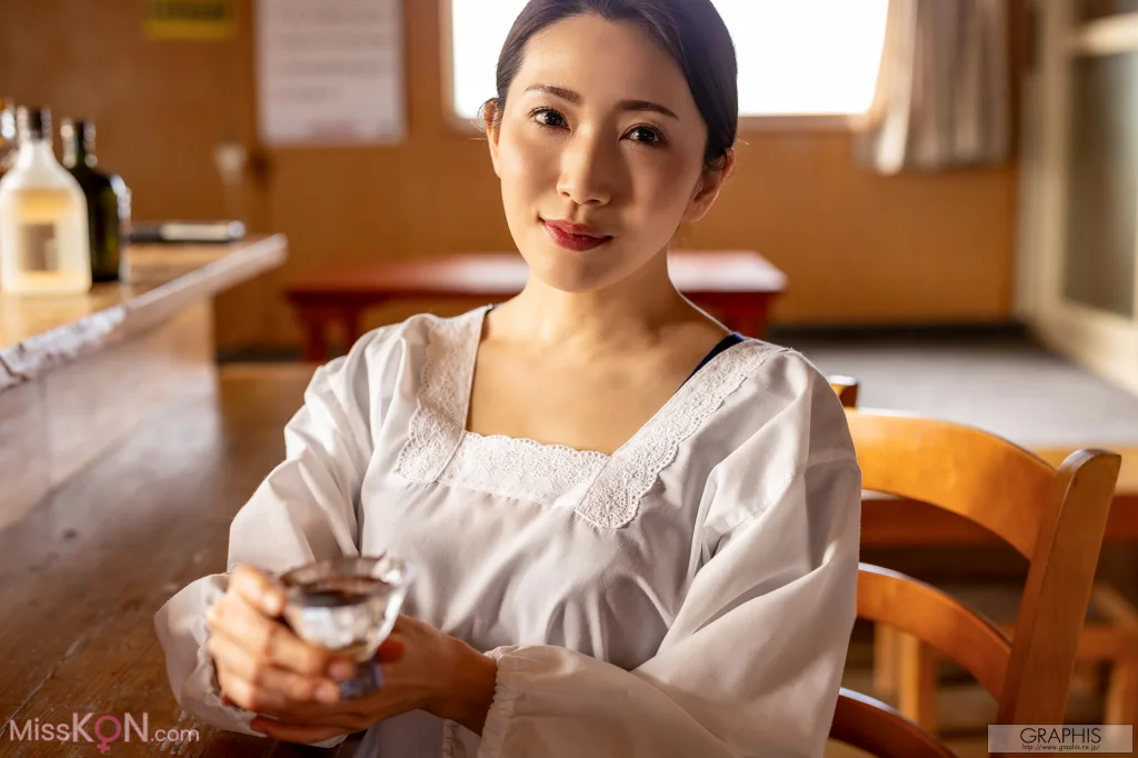 [JP] Hikari Kisaki (妃ひかり): [Graphis Gals] Flash! Vol.1-6 (121 photos)