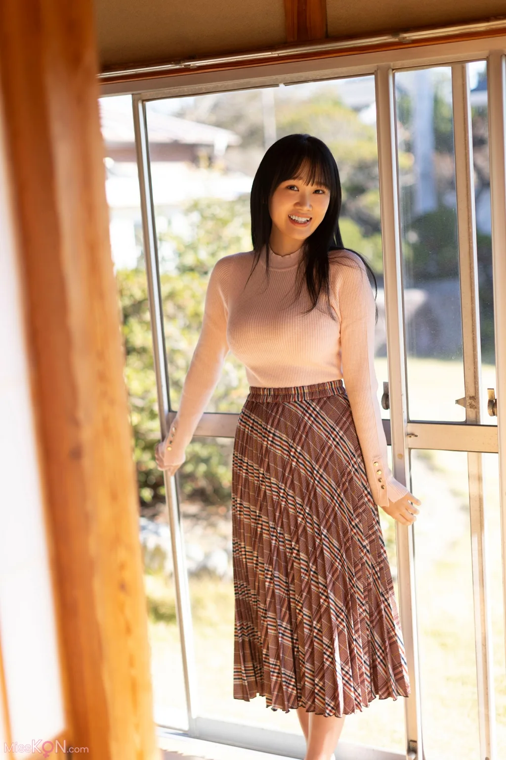 [JP] Riho Okumura (奥村梨穂): 週刊現代デジタル写真集 もう、どぎゃんすっと？Vol.1 (72 photos)