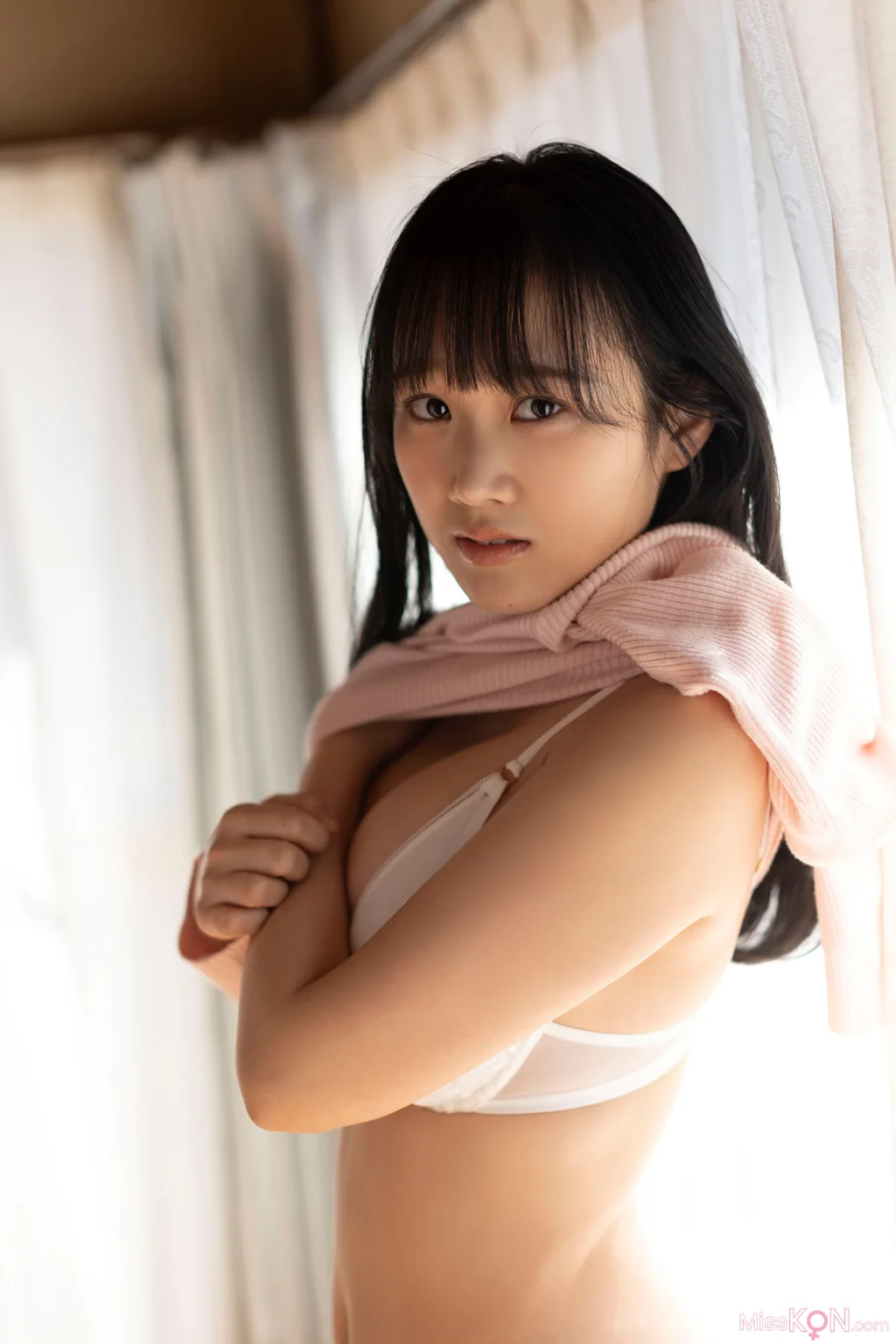 [JP] Riho Okumura (奥村梨穂): 週刊現代デジタル写真集 もう、どぎゃんすっと？Vol.2 「あの衣装」に初挑戦！オール未公開 豪華１００カット完全版 (119 photos)