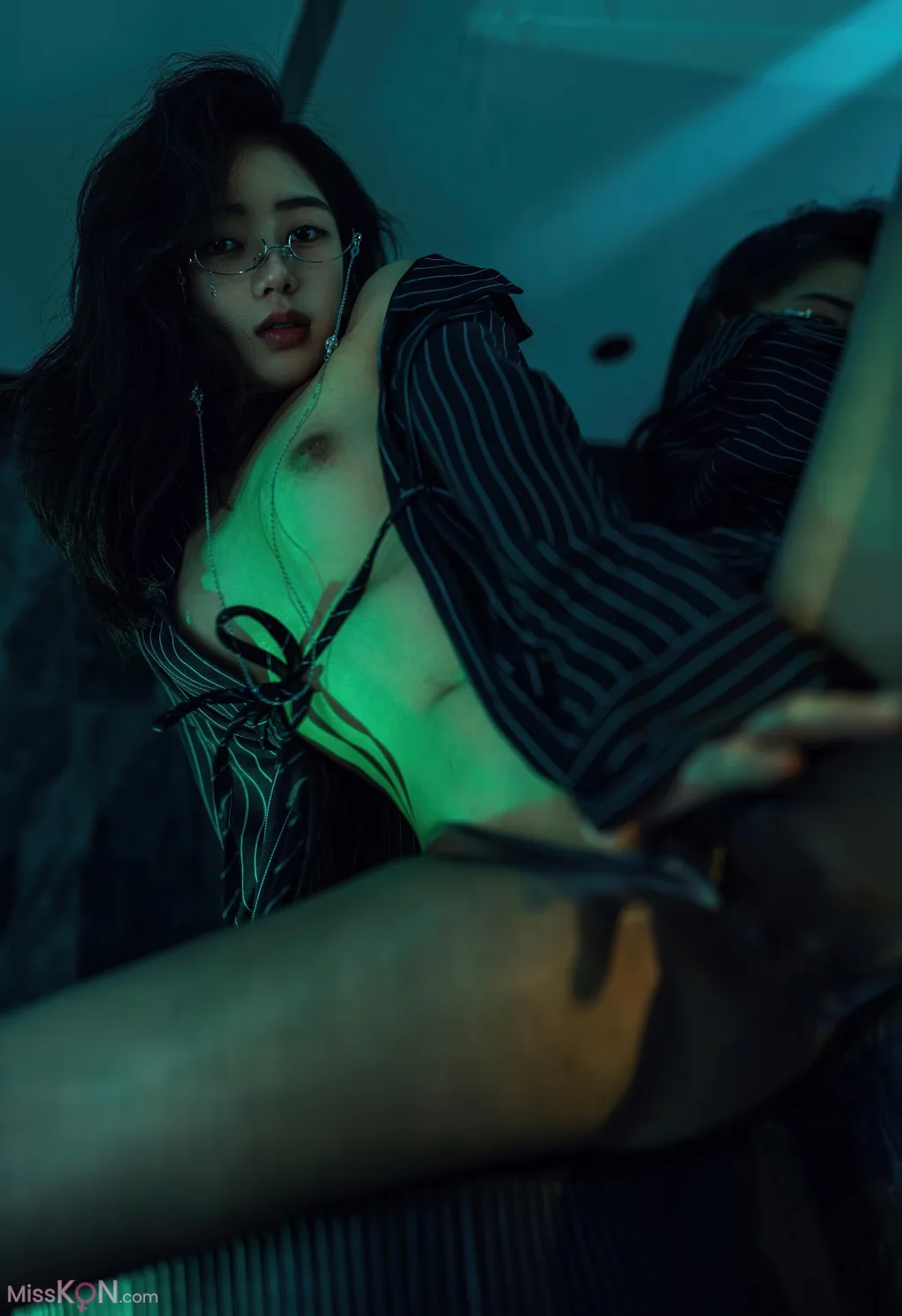 [XR Uncensored] 时安安: R18 秀人网模特 新人首秀 白丝童真装 (115 photos) – Page 9