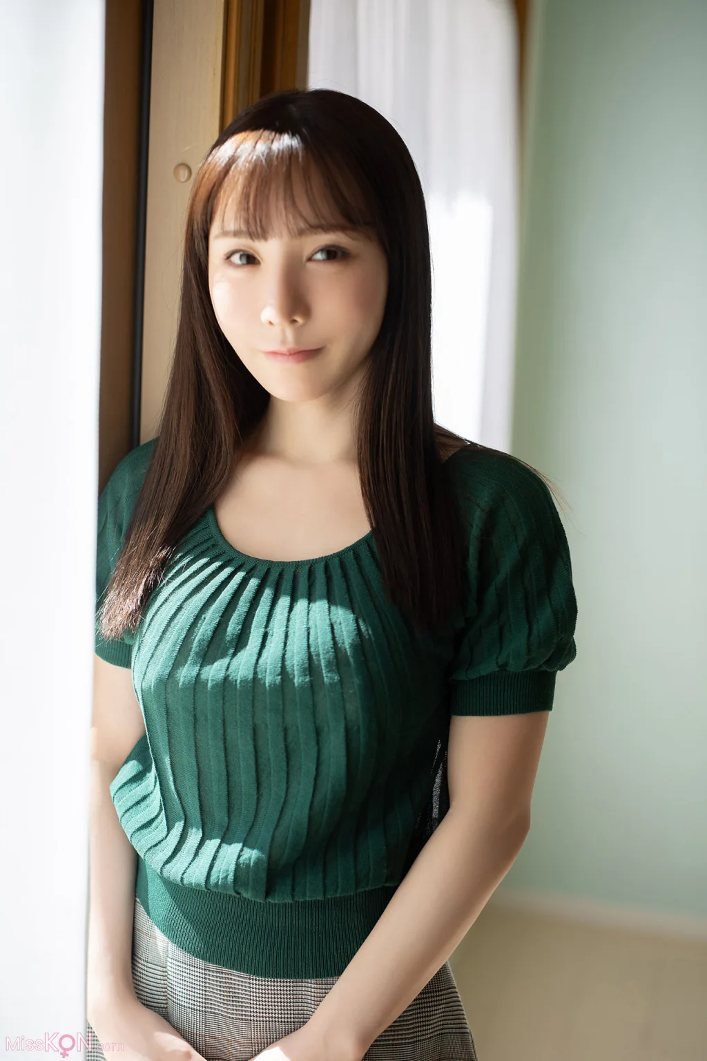 [JP] Ao Ebisaki (海老咲あお): FLASHデジタル写真集R 和を脱ぎ捨てて (76 photos)
