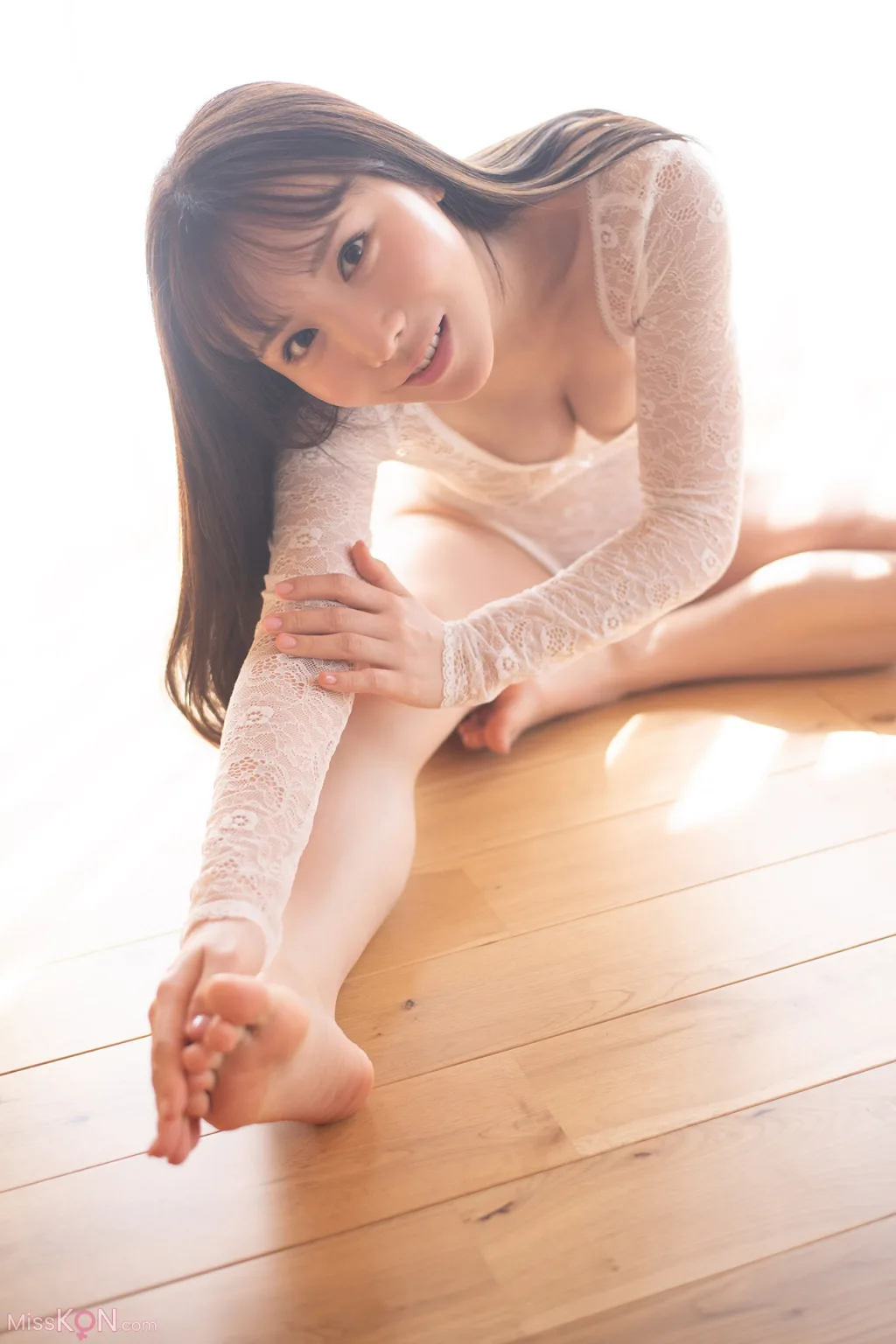[JP] Ao Ebisaki (海老咲あお): FLASHデジタル写真集R 和を脱ぎ捨てて (76 photos) – Page 3