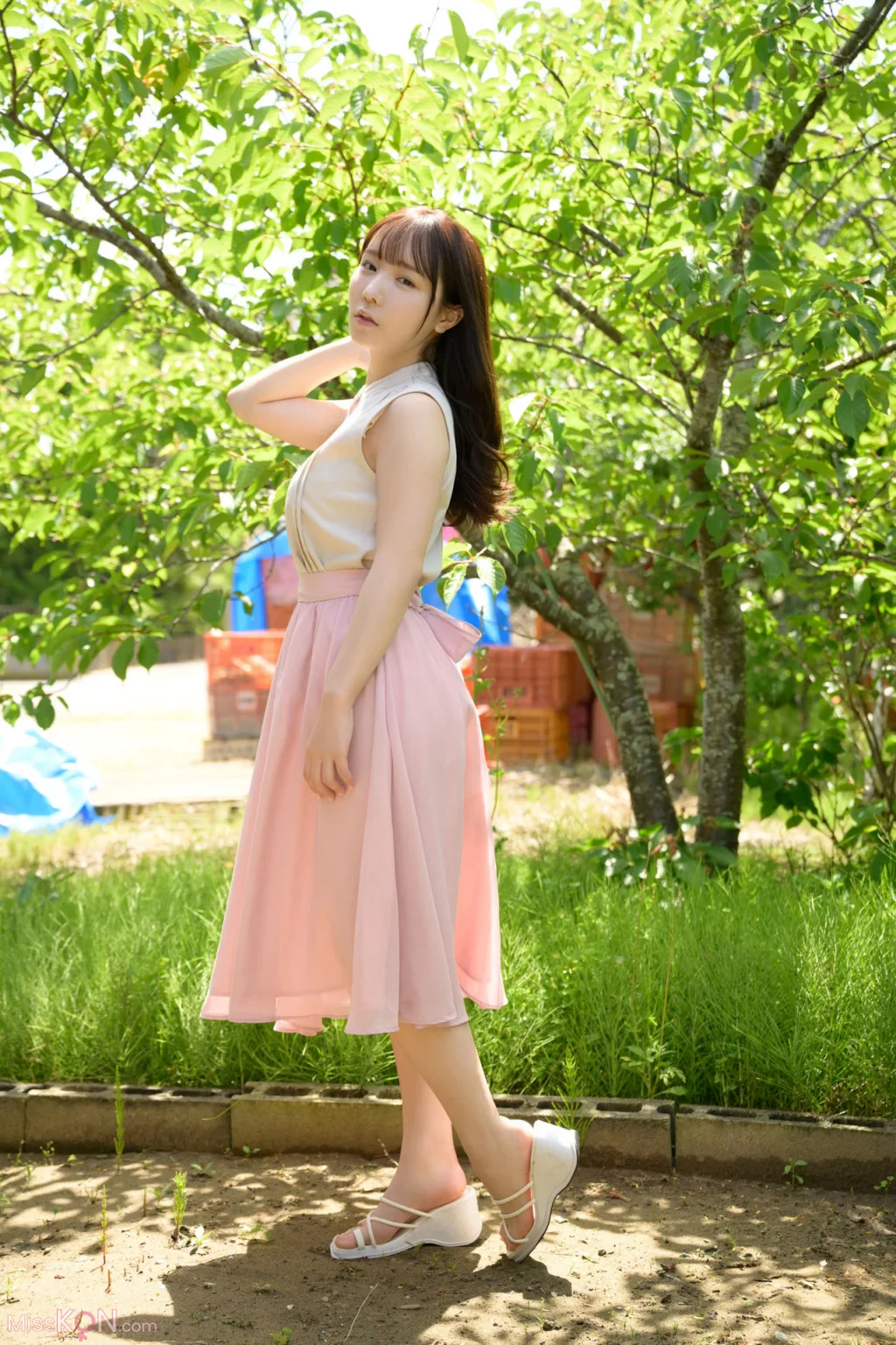 [JP] Ao Ebisaki (海老咲あお): FRIDAYデジタル写真集 もぎたてＧカップ  Vol.1 (86 photos)