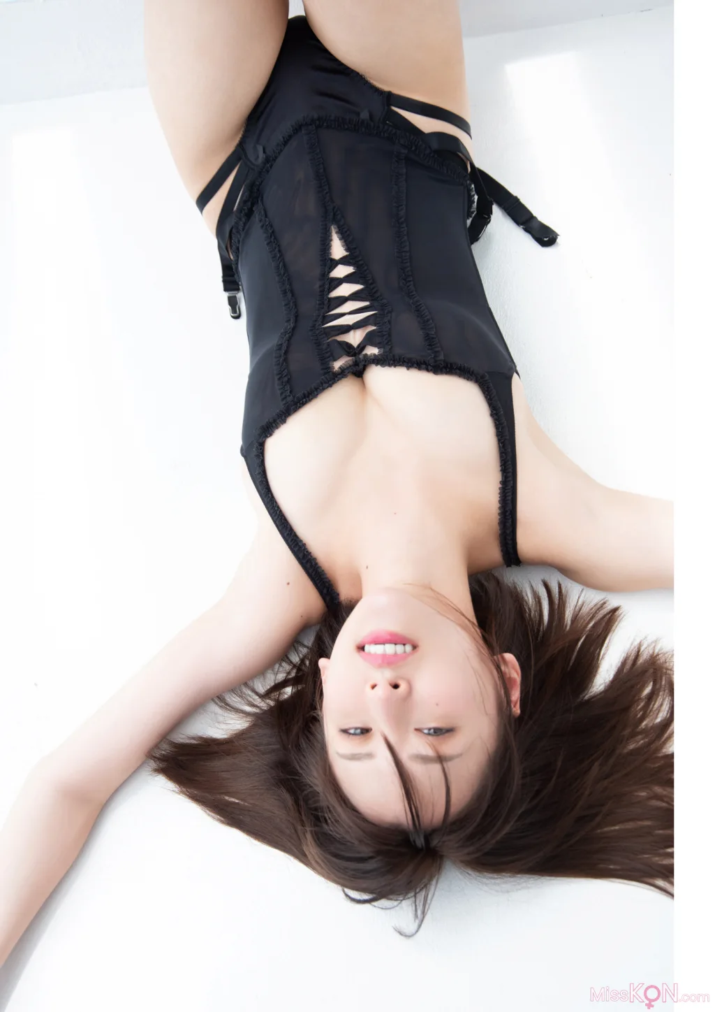 [JP] Sena Natsuki (奈月セナ): 【電子版だけの特典カット付き】 写真集 『ｓｅｎａｉｓｍ』 (134 photos)