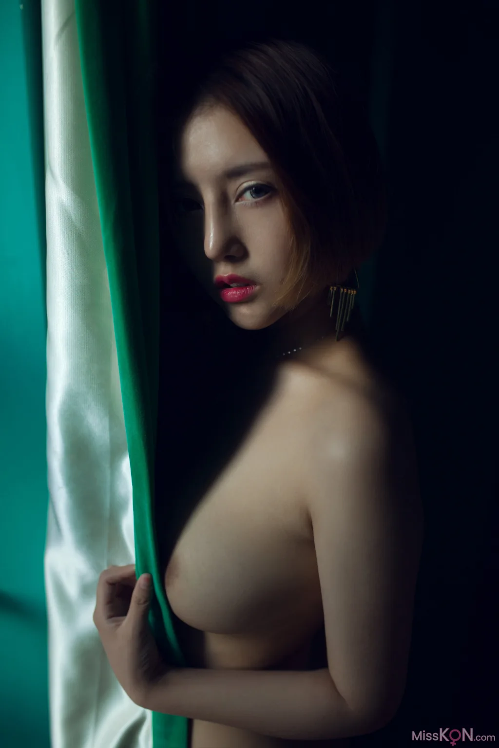 L.P.VISION Photography:《脱在分手后》 (50 photos)