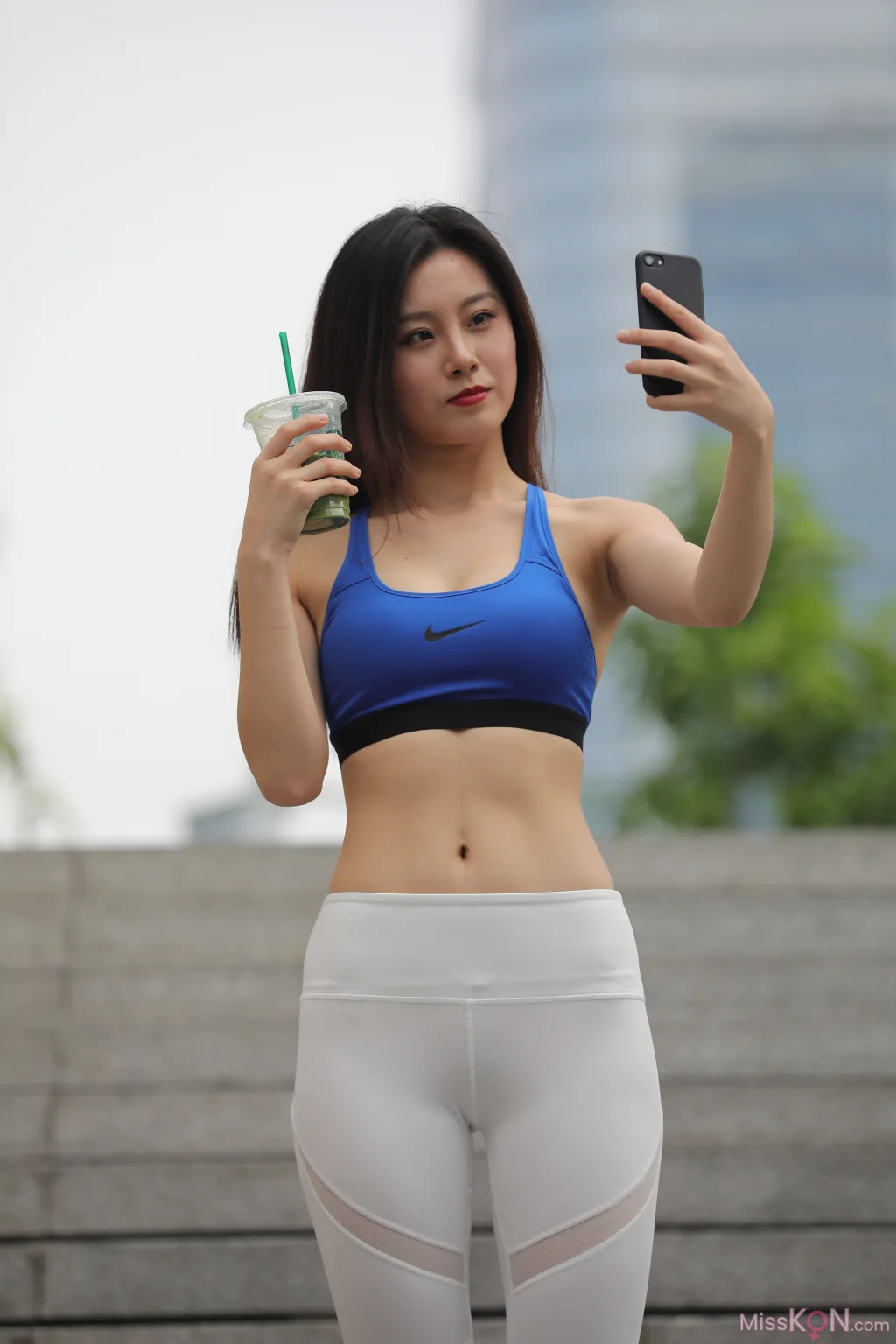 [精选街拍作品] MJ-001: 白色紧身瑜伽裤美女 (348 photos) – Page 4