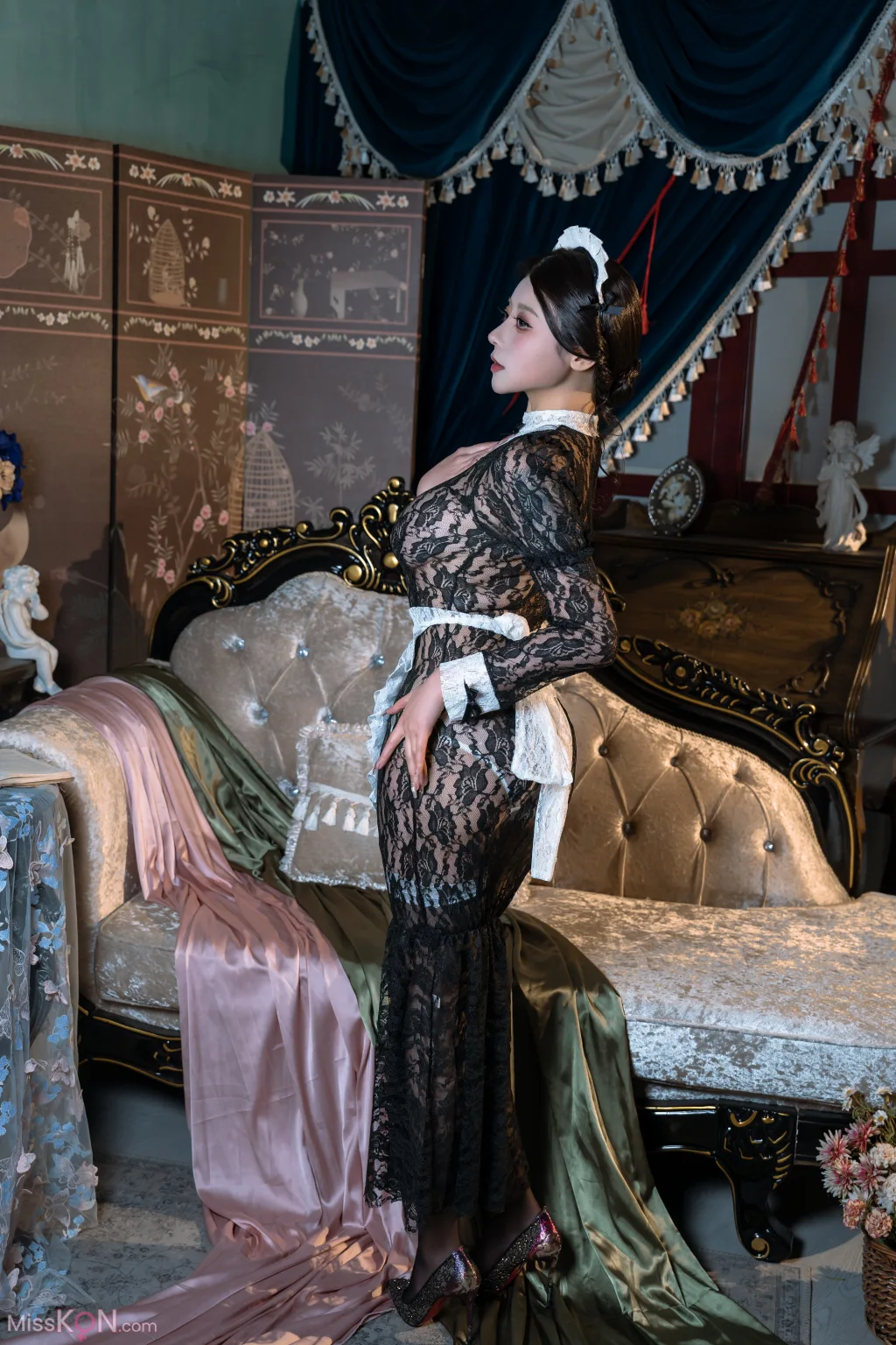 Coser@云溪溪 (Yunx1x1) &amp; 奶桃桃: 顺从 (100 photos + 1 video)