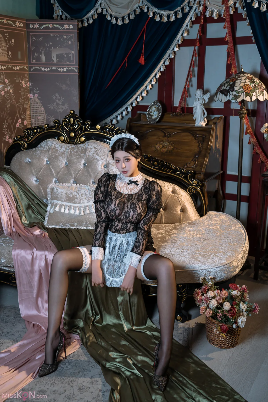 Coser@云溪溪 (Yunx1x1) &amp; 奶桃桃: 顺从 (100 photos + 1 video)