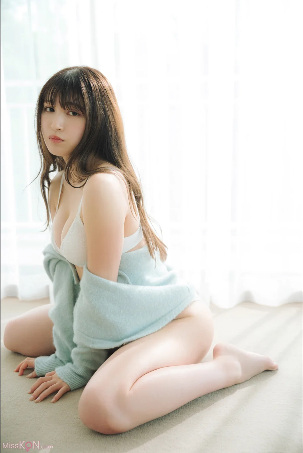 [JP] Yui Kojina (神志那結衣): FRIDAYデジタル写真集 ジーナに恋して Vol.1+2 (143 photos)