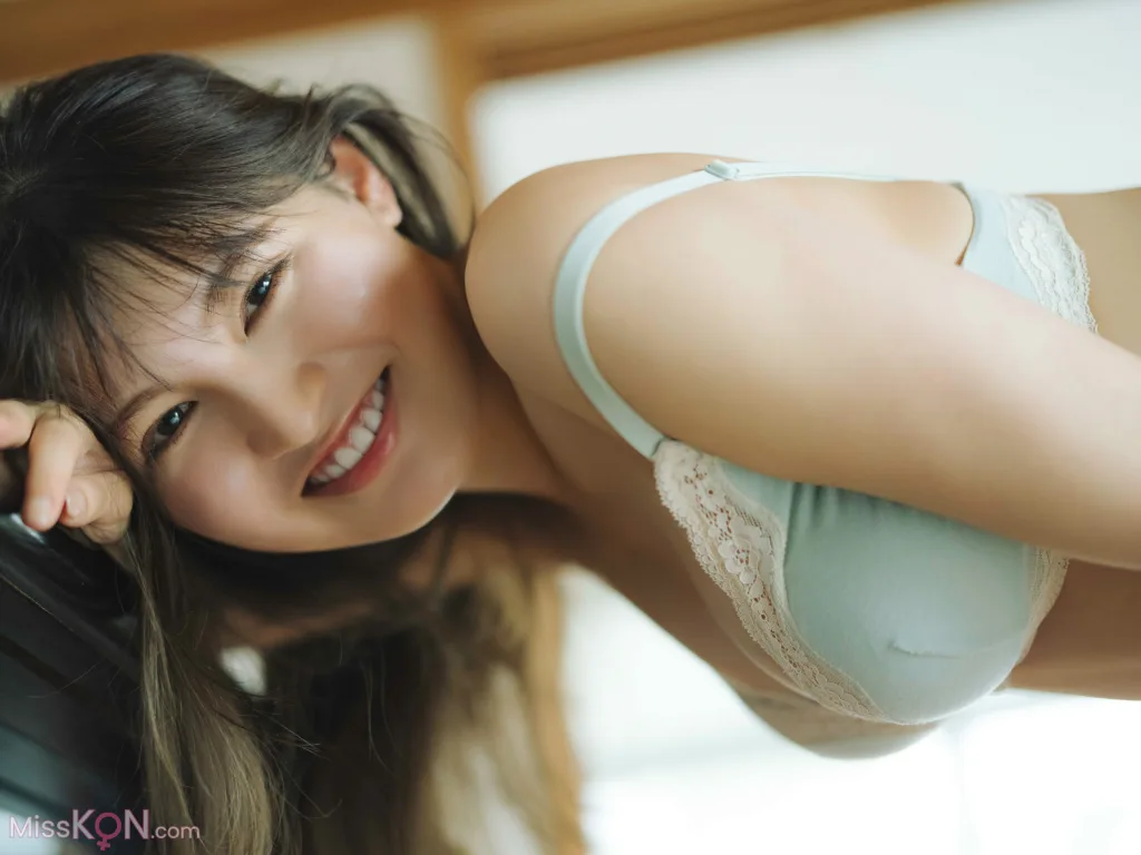 [JP] Yui Kojina (神志那結衣): FRIDAYデジタル写真集 ジーナに恋して Vol.1+2 (143 photos)