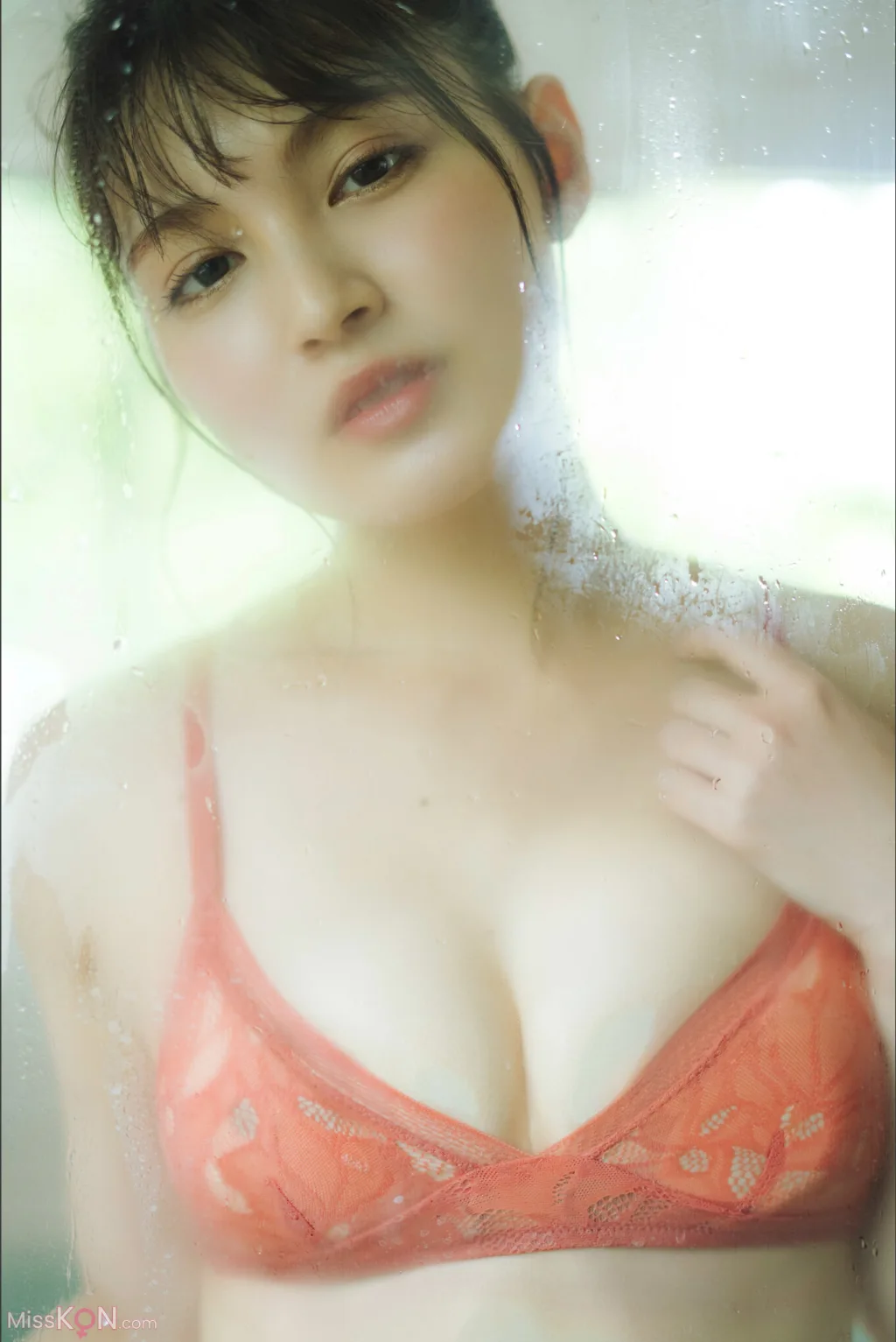 [JP] Yui Kojina (神志那結衣): FRIDAYデジタル写真集 ジーナに恋して Vol.1+2 (143 photos)