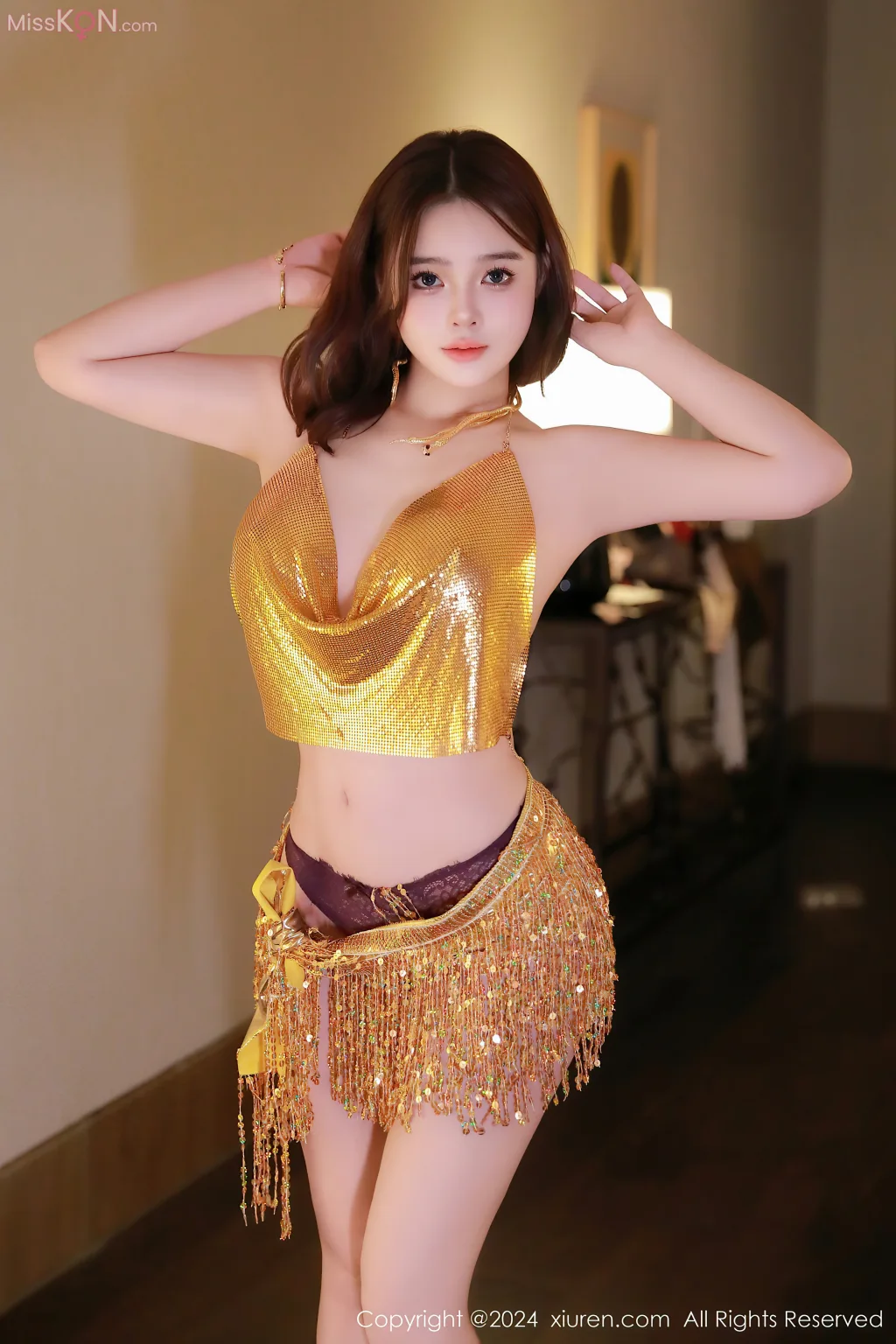 XIUREN No.9541 – 9555 (1056 photos)