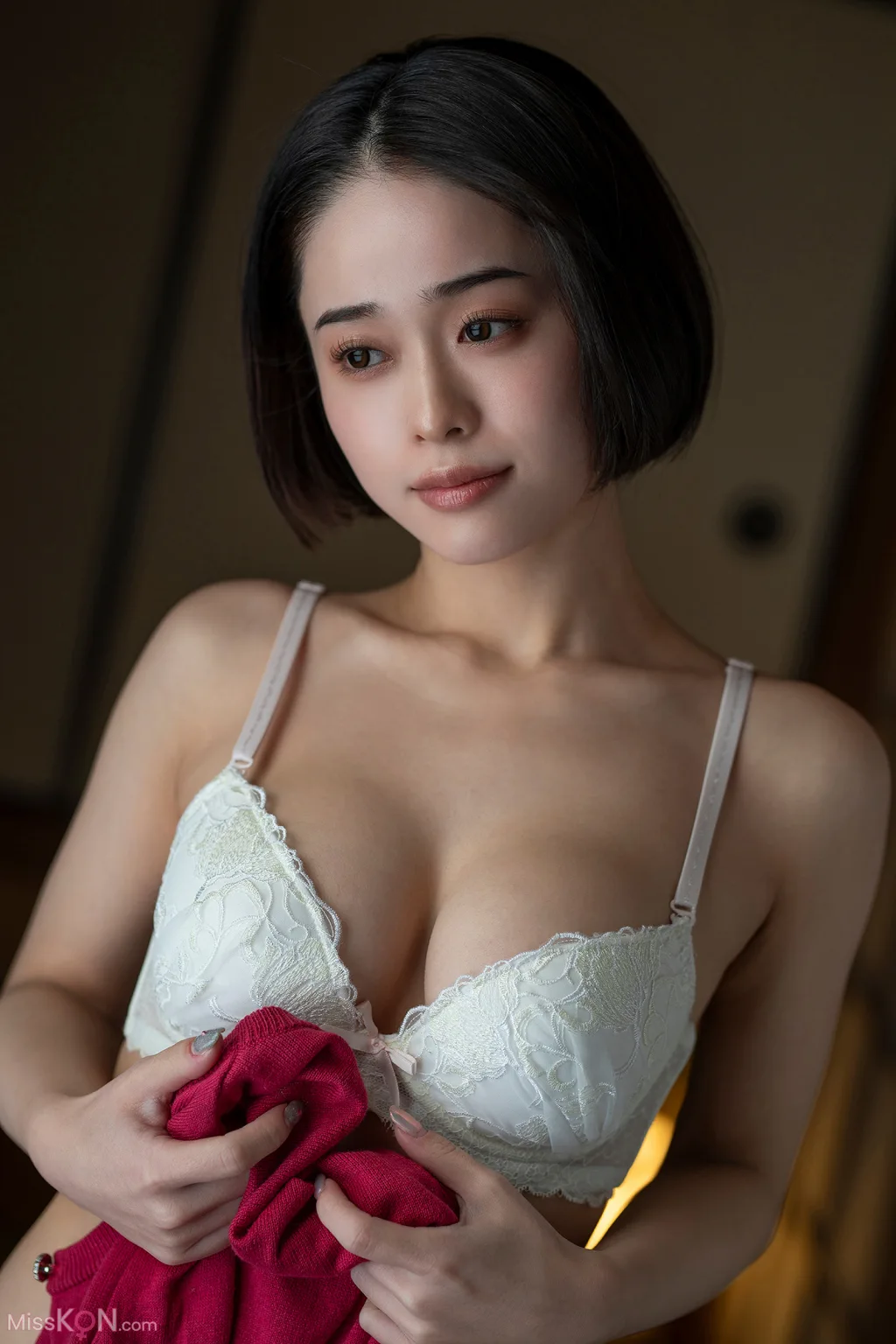 [JP] MINAMO: デジタル写真集 恋する瞬間 (106 photos)