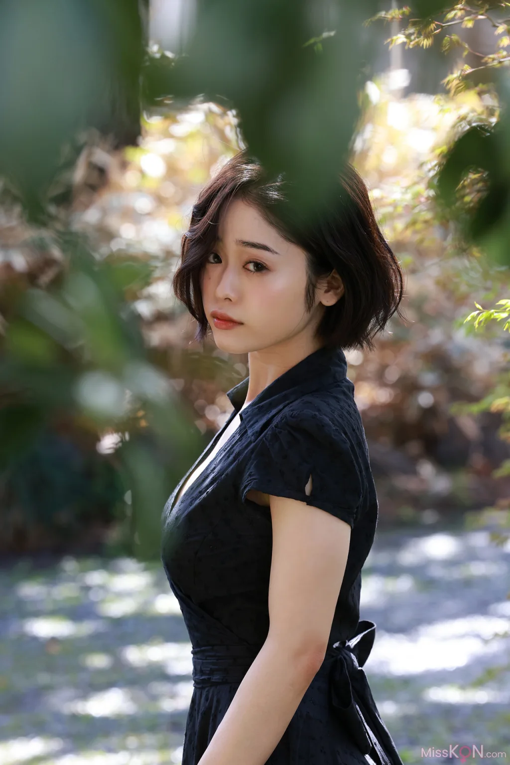 [JP] MINAMO: 週刊ポストデジタル写真集 煌めきの波紋 (79 photos)