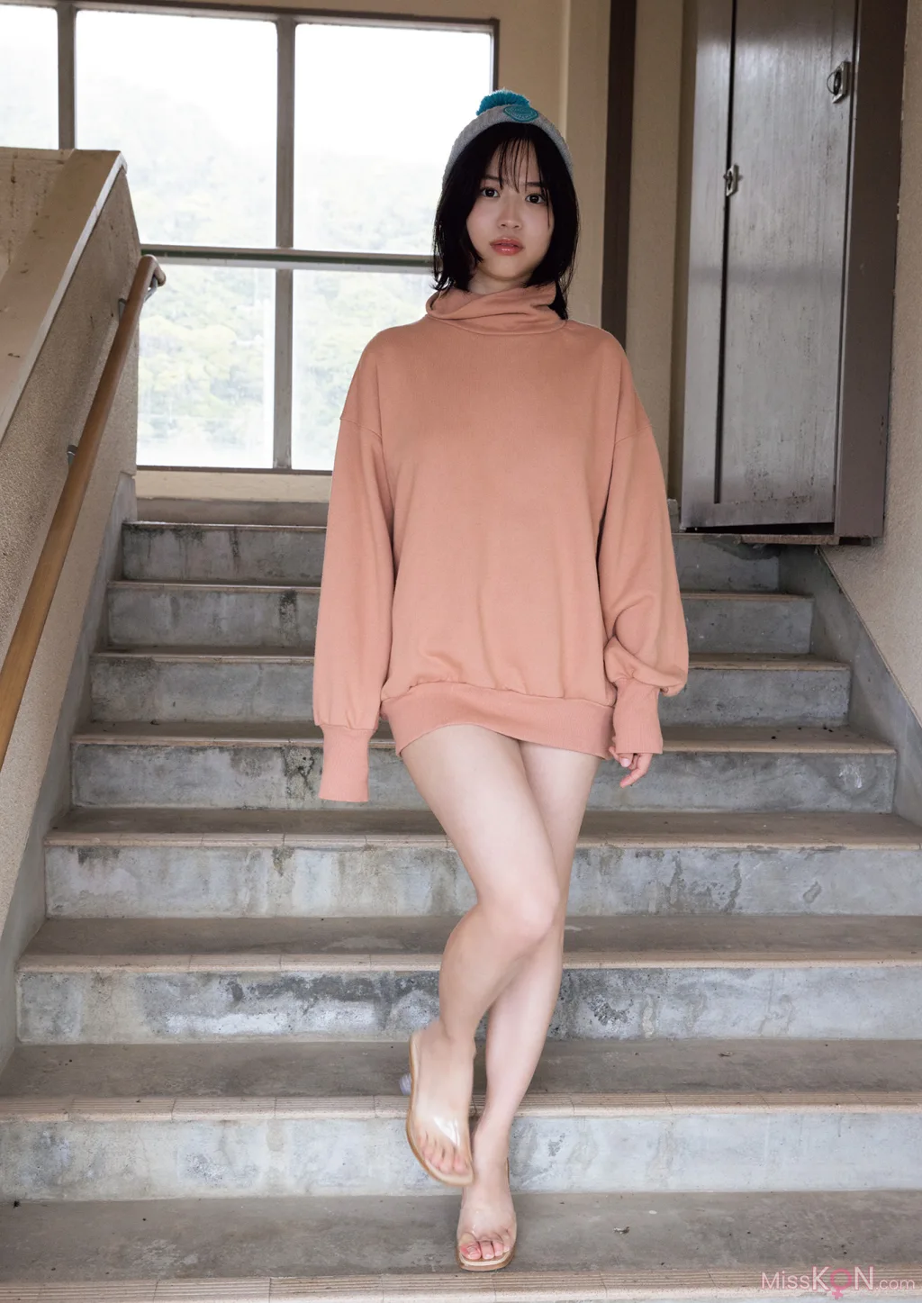 [JP] Riko Suzuhara (鈴原りこ): 写真集 もっといっぱい、すきになる。 (114 photos)