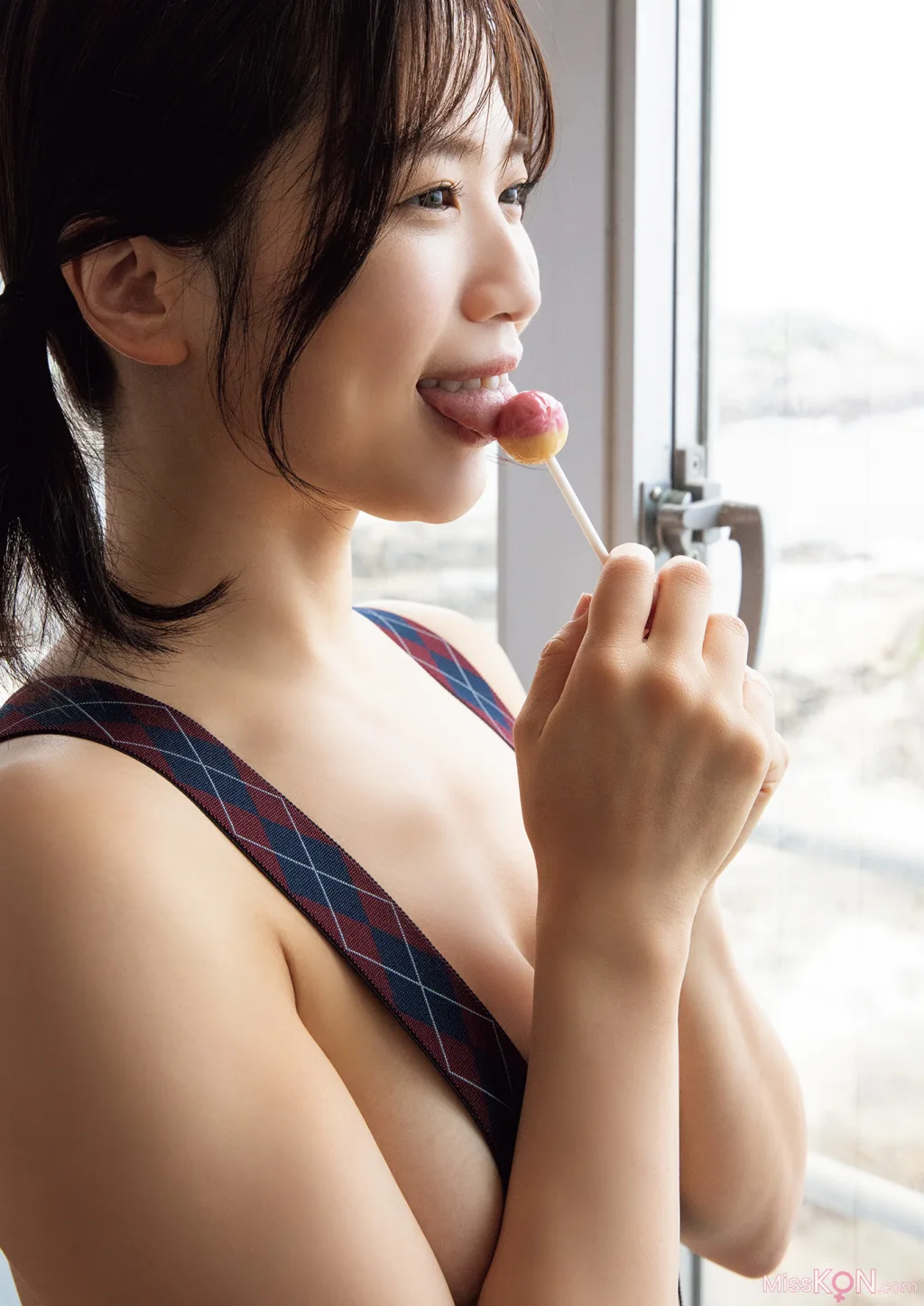 [JP] Riko Suzuhara (鈴原りこ): 写真集 もっといっぱい、すきになる。 (114 photos)