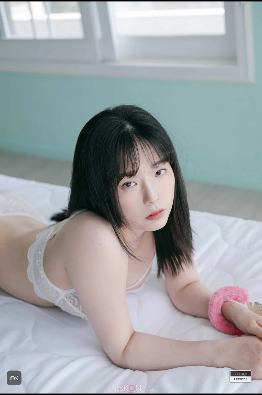 [LE] LEBE-181A: Sir.Bean (피아) (49 photos)
