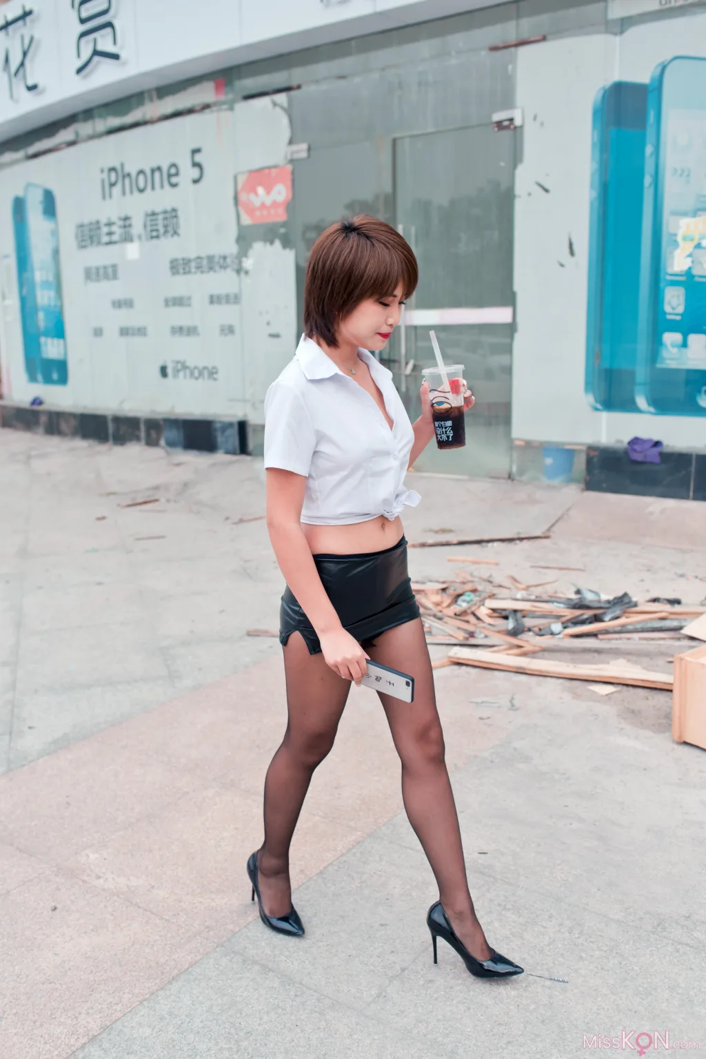 [精选街拍作品] MJ-004: 萌宝儿皮裙黑丝 (196 photos + 3 videos)