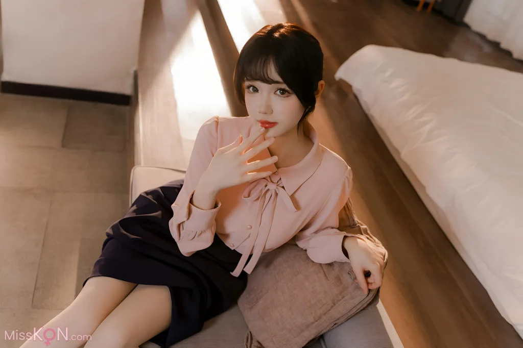 Coser@雪晴Astra: 肉丝通勤OL (71 photos + 1 video)