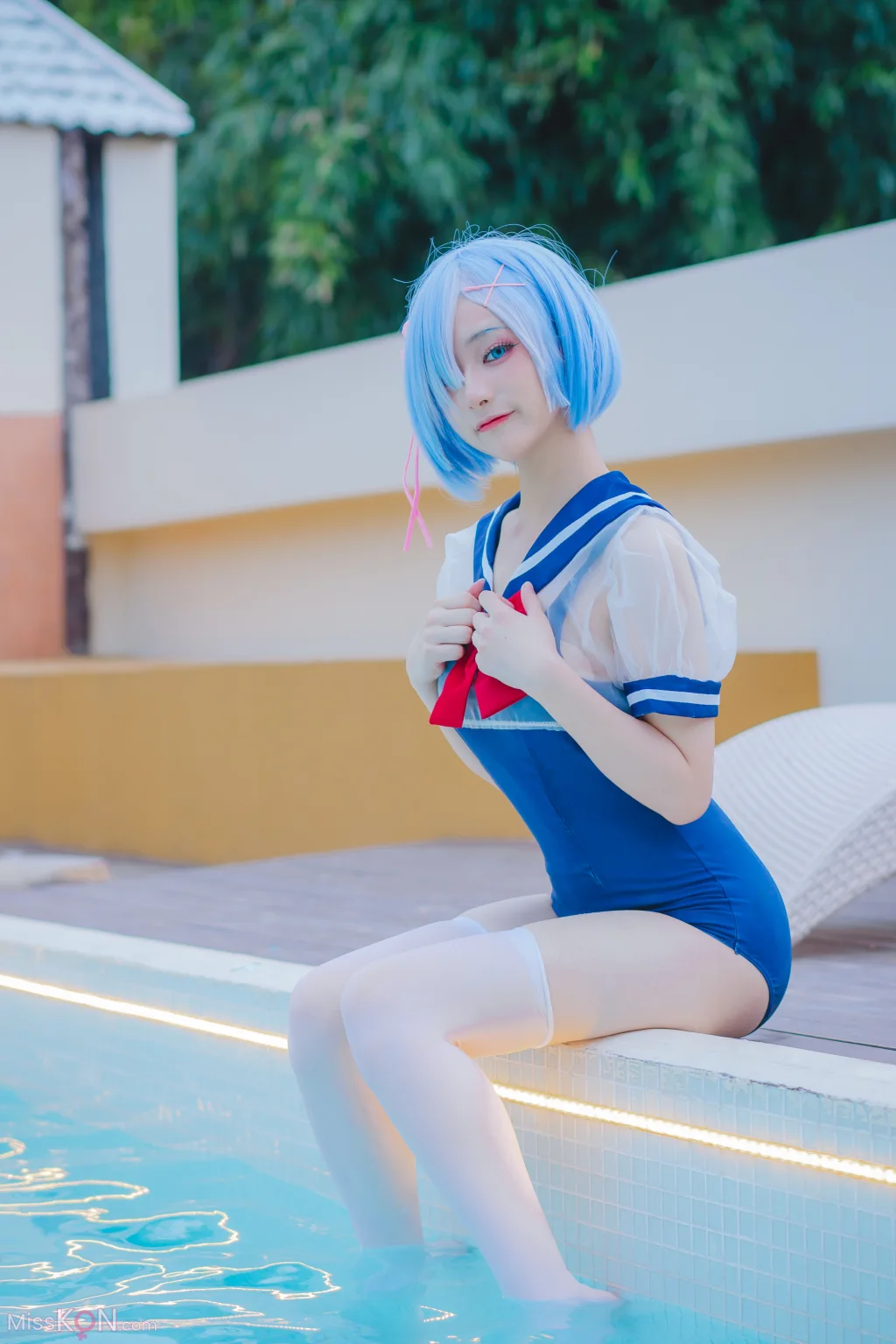 Coser@幼愛Youmeko: 蕾姆泳装 (18 photos)