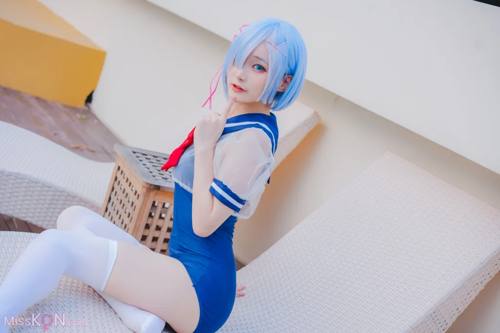 Coser@幼愛Youmeko: 蕾姆泳装 (18 photos)