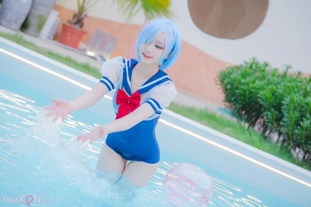 Coser@幼愛Youmeko: 蕾姆泳装 (18 photos)