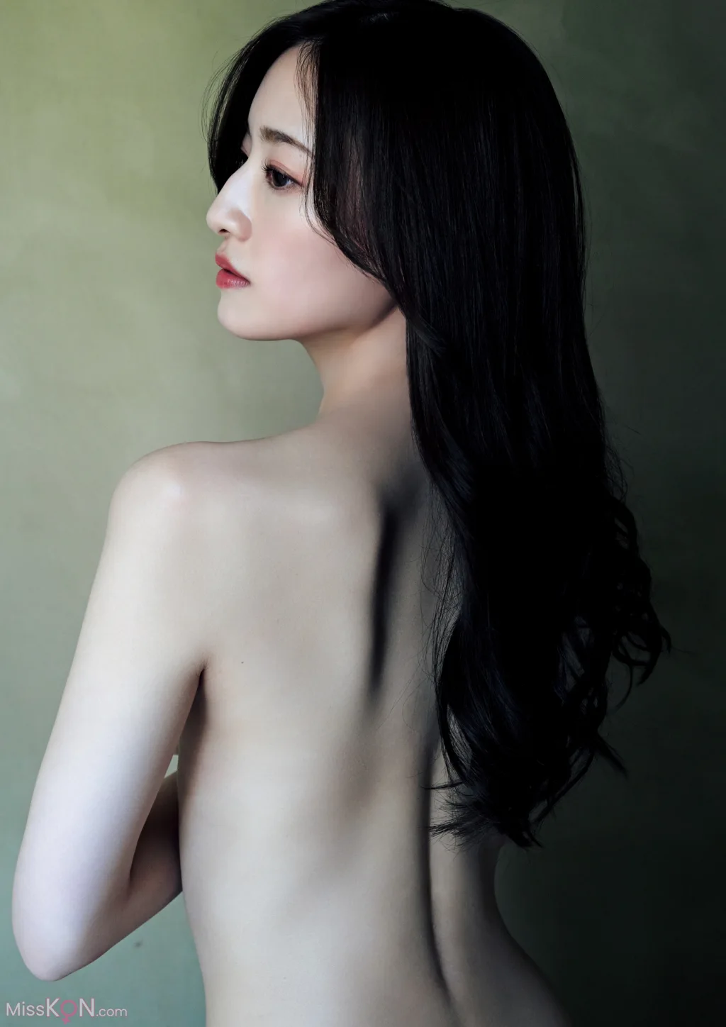 [JP] Kana Nakada (中田花奈): ２ｎｄ写真集 掻き立てる (150 photos)