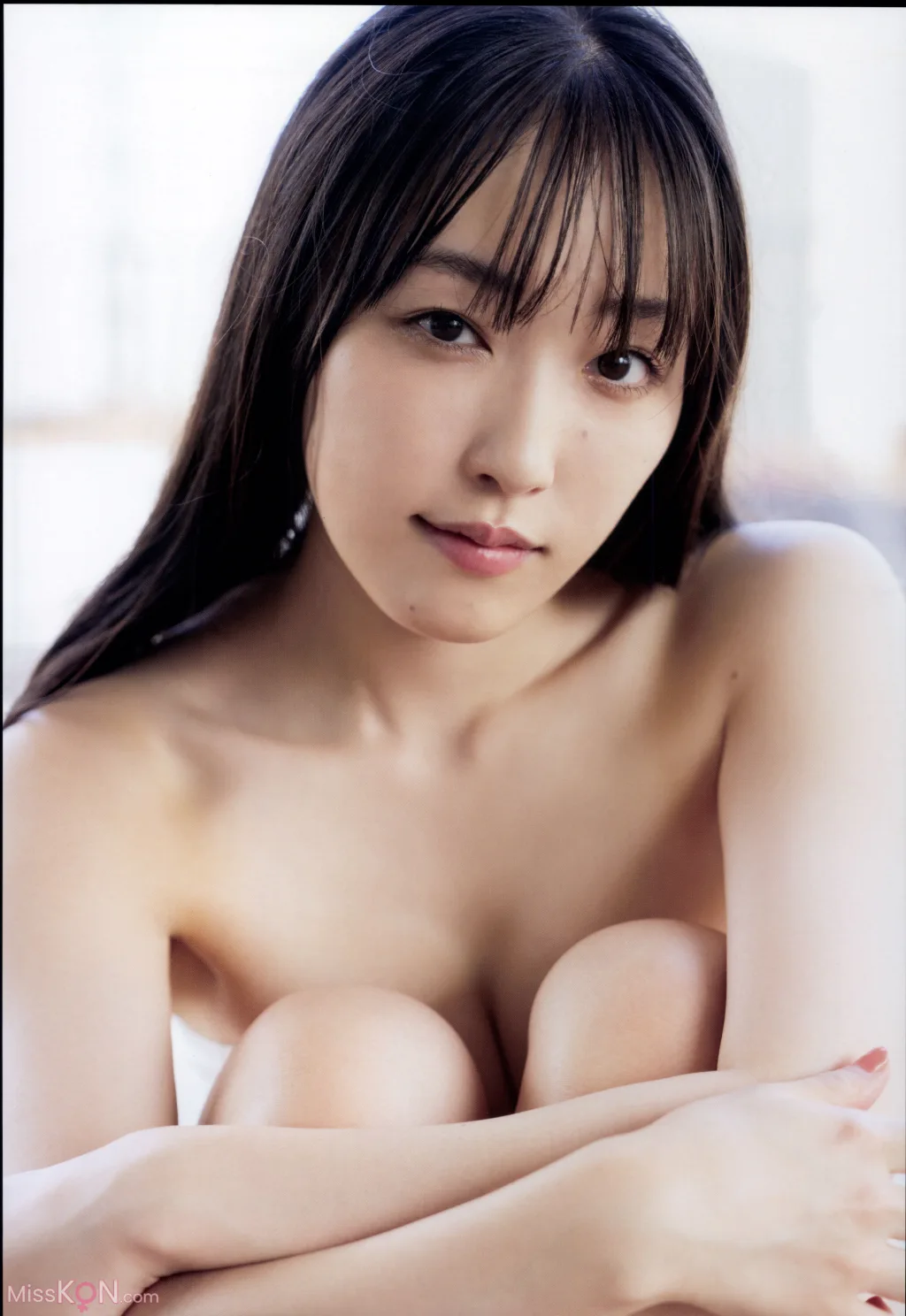 [JP] Mizuki Fukumura (譜久村聖): モーニング娘。’23 ラスト写真集 『 LAST SCENE 』 (137 photos)