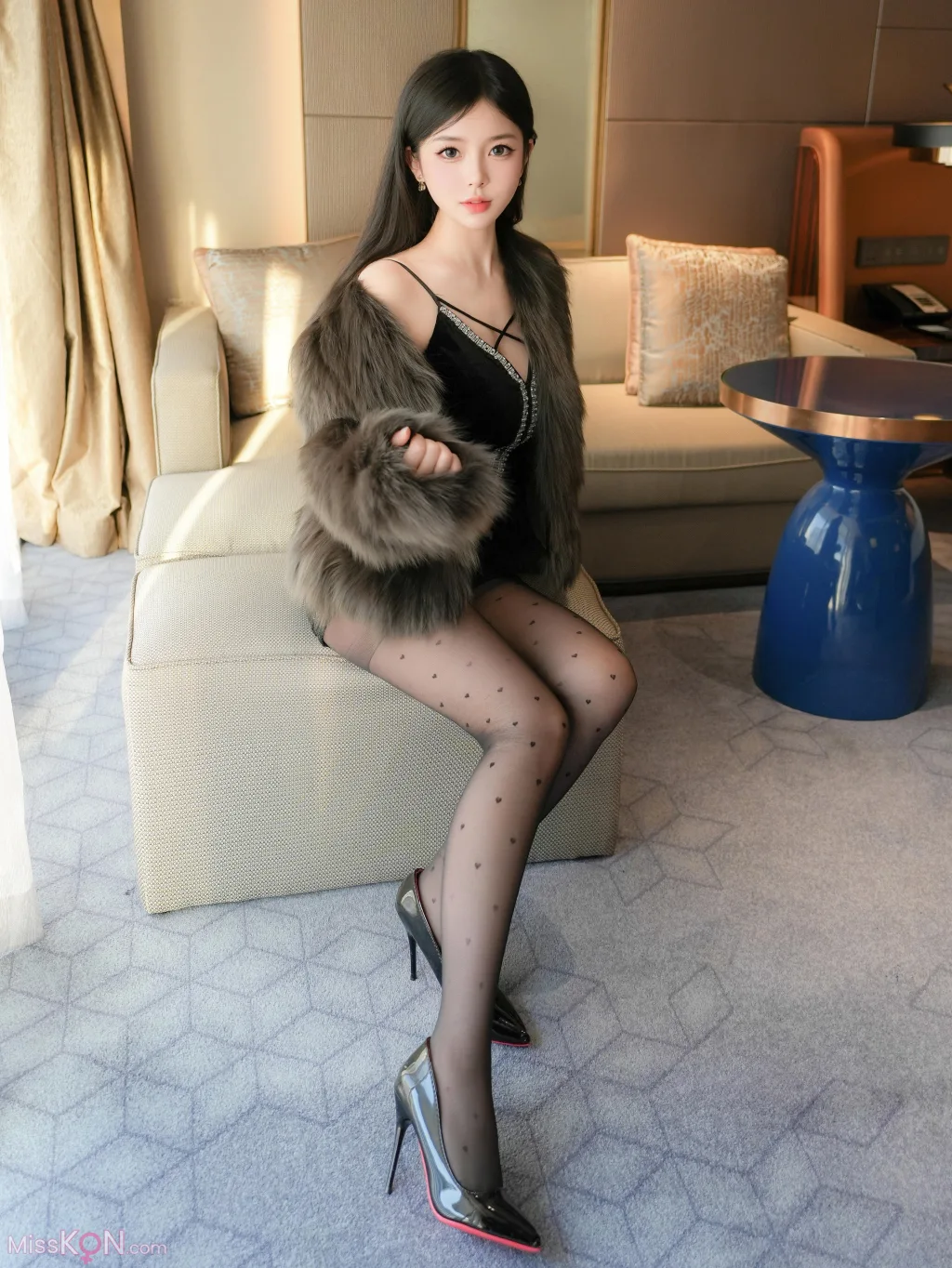 [XR Uncensored] 优酱: R18 秀人网模特 珠圆玉润 黑丝诱惑 (88 photos)