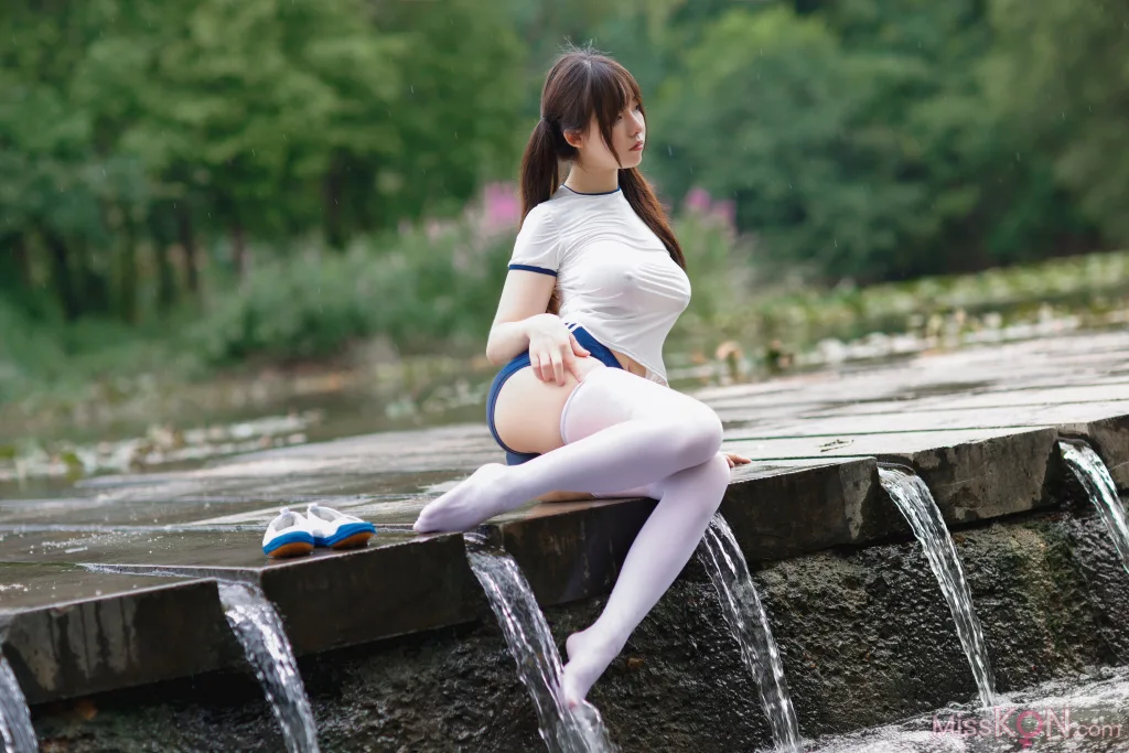 Coser@六味帝皇酱: 体操服 (60 photos)