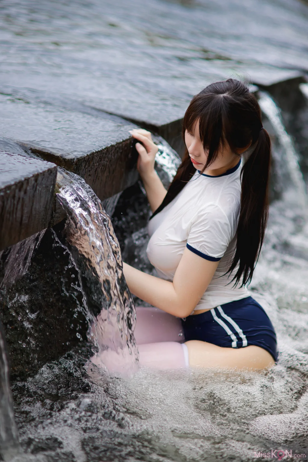 Coser@六味帝皇酱: 体操服 (60 photos)