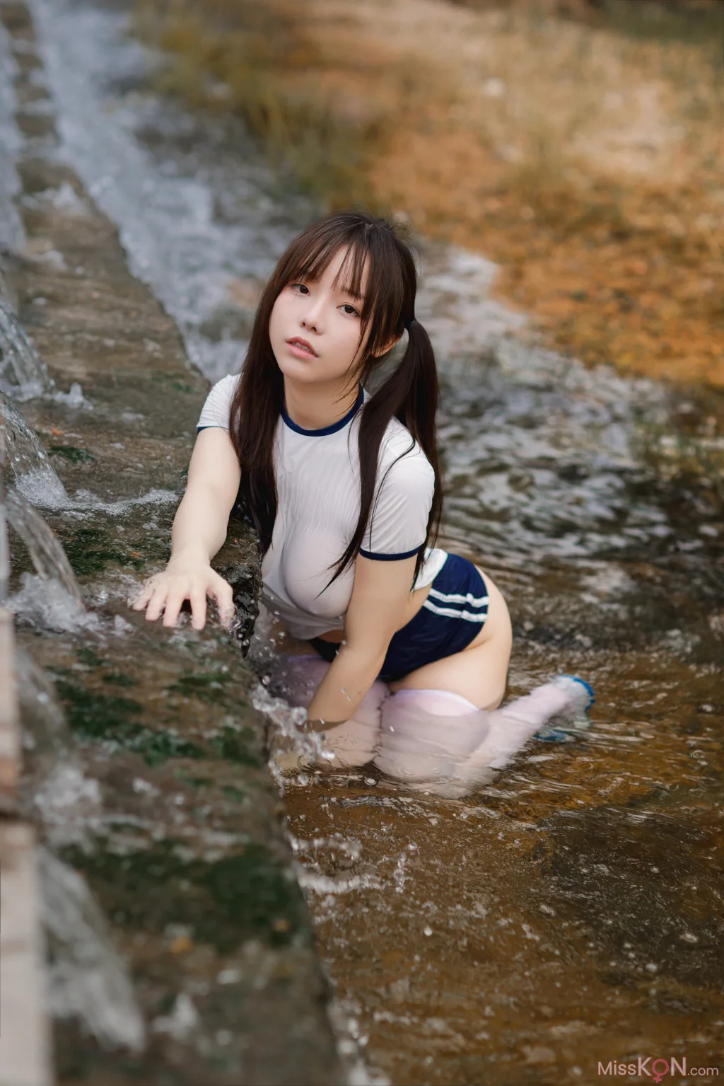 Coser@六味帝皇酱: 体操服 (60 photos)