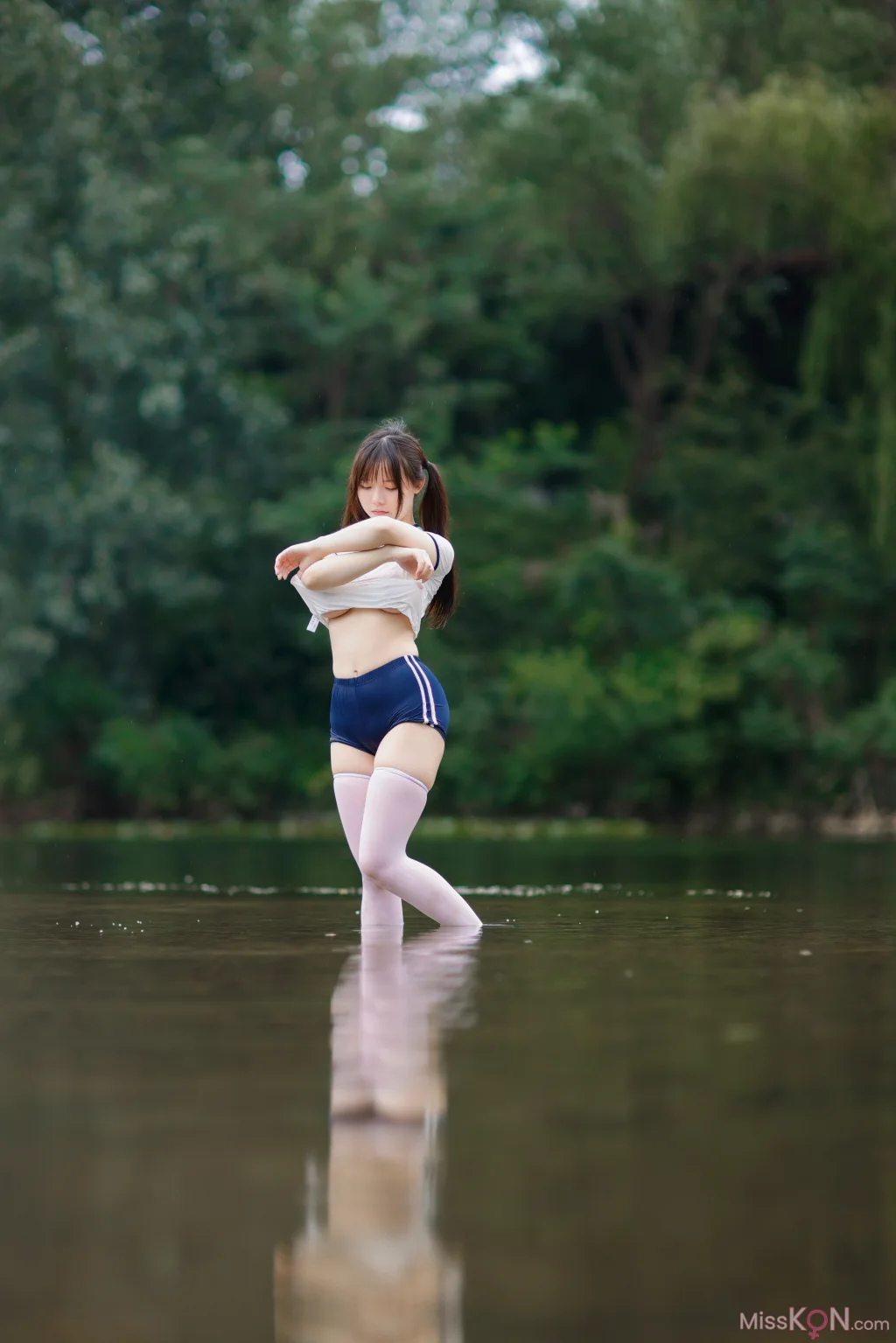 Coser@六味帝皇酱: 体操服 (60 photos)