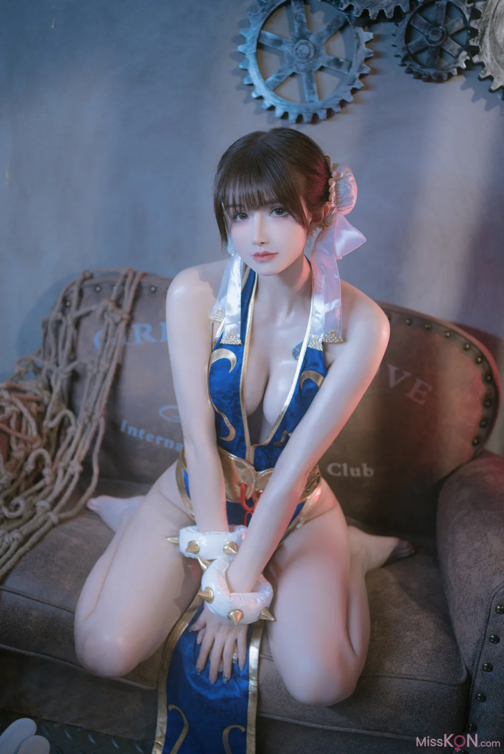 Coser@鹿八岁: 春丽的格斗辅导 (90 photos)