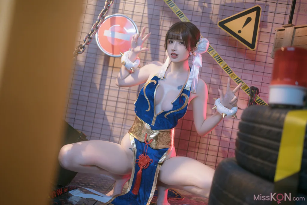 Coser@鹿八岁: 春丽的格斗辅导 (90 photos)