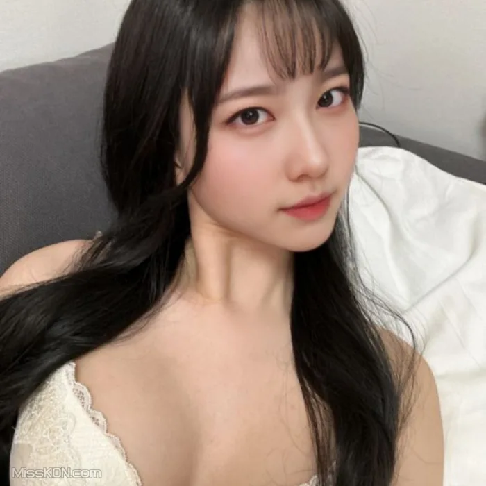 도유정: VIP라운지 (15 photos + 3 videos)