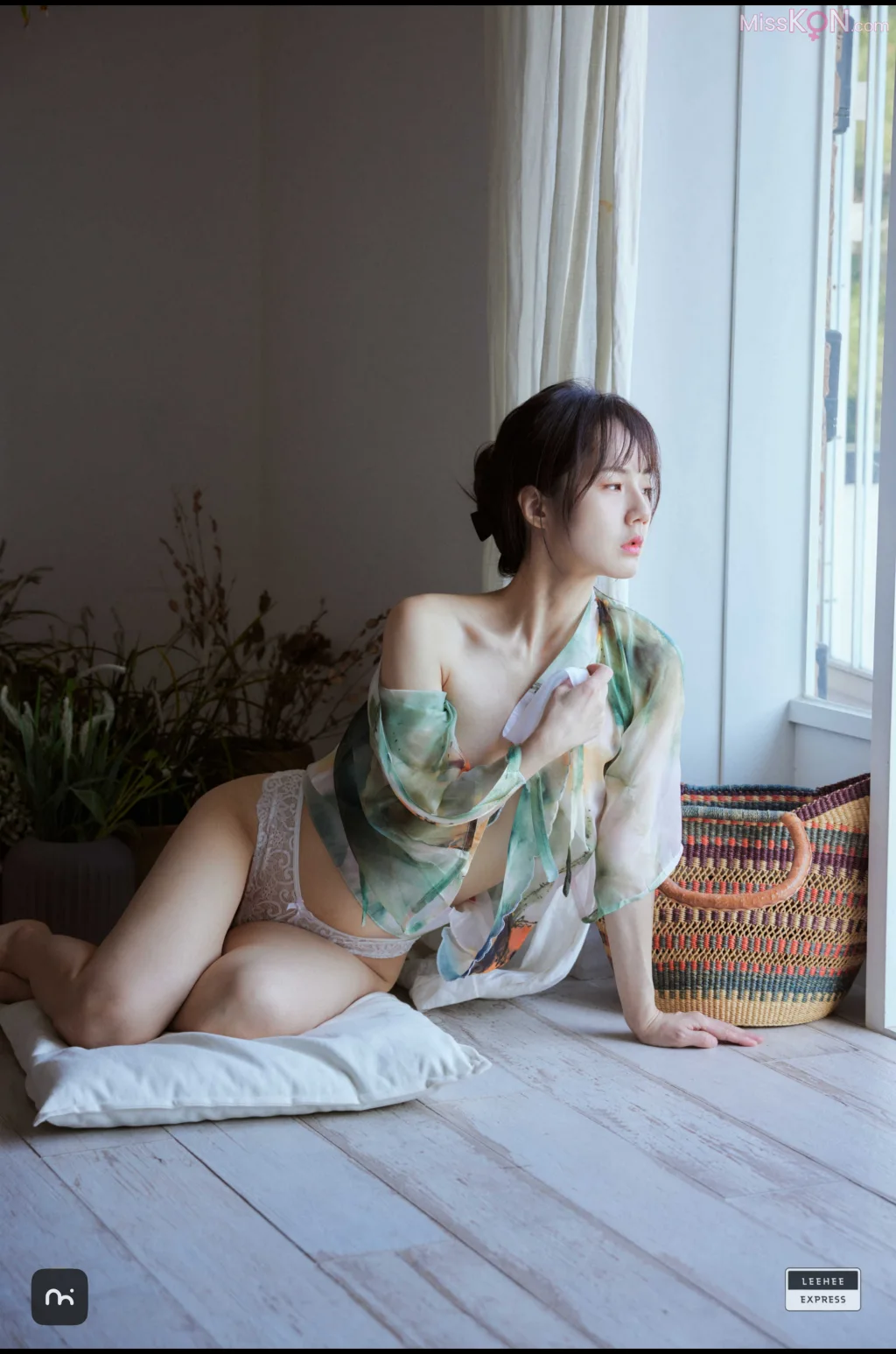 [LE] LERB-229: Ray (59 photos)