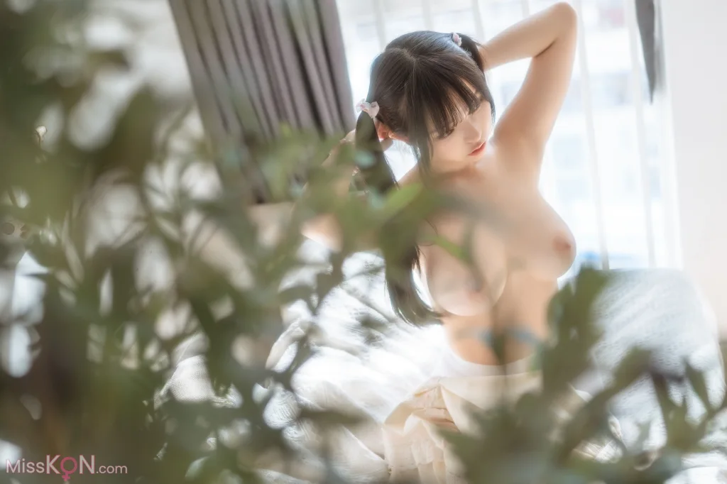 Coser@六味帝皇酱: 小艺LOX洛丽塔 (71 photos)