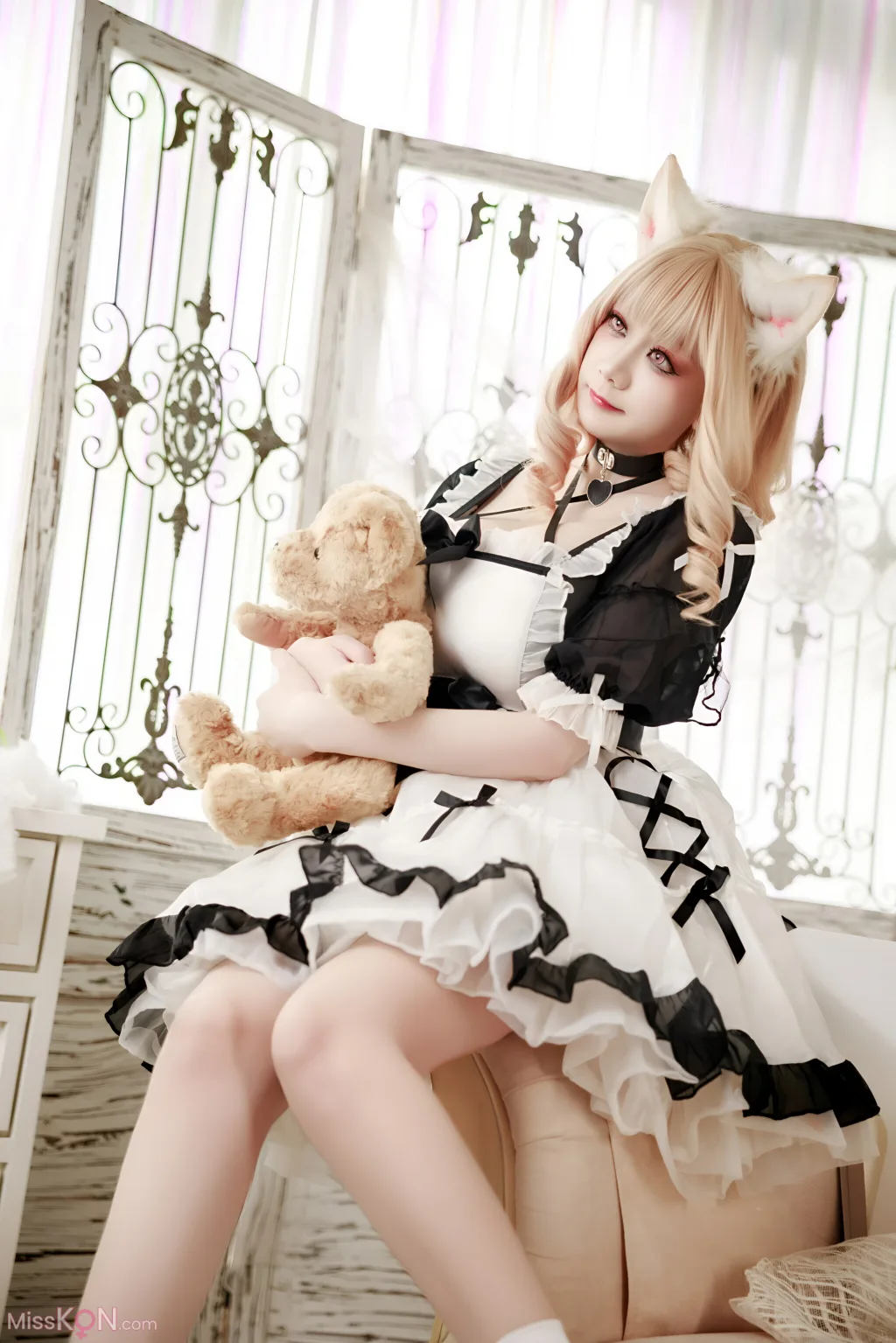 Coser@阿雪雪: 午后女仆 (95 photos)