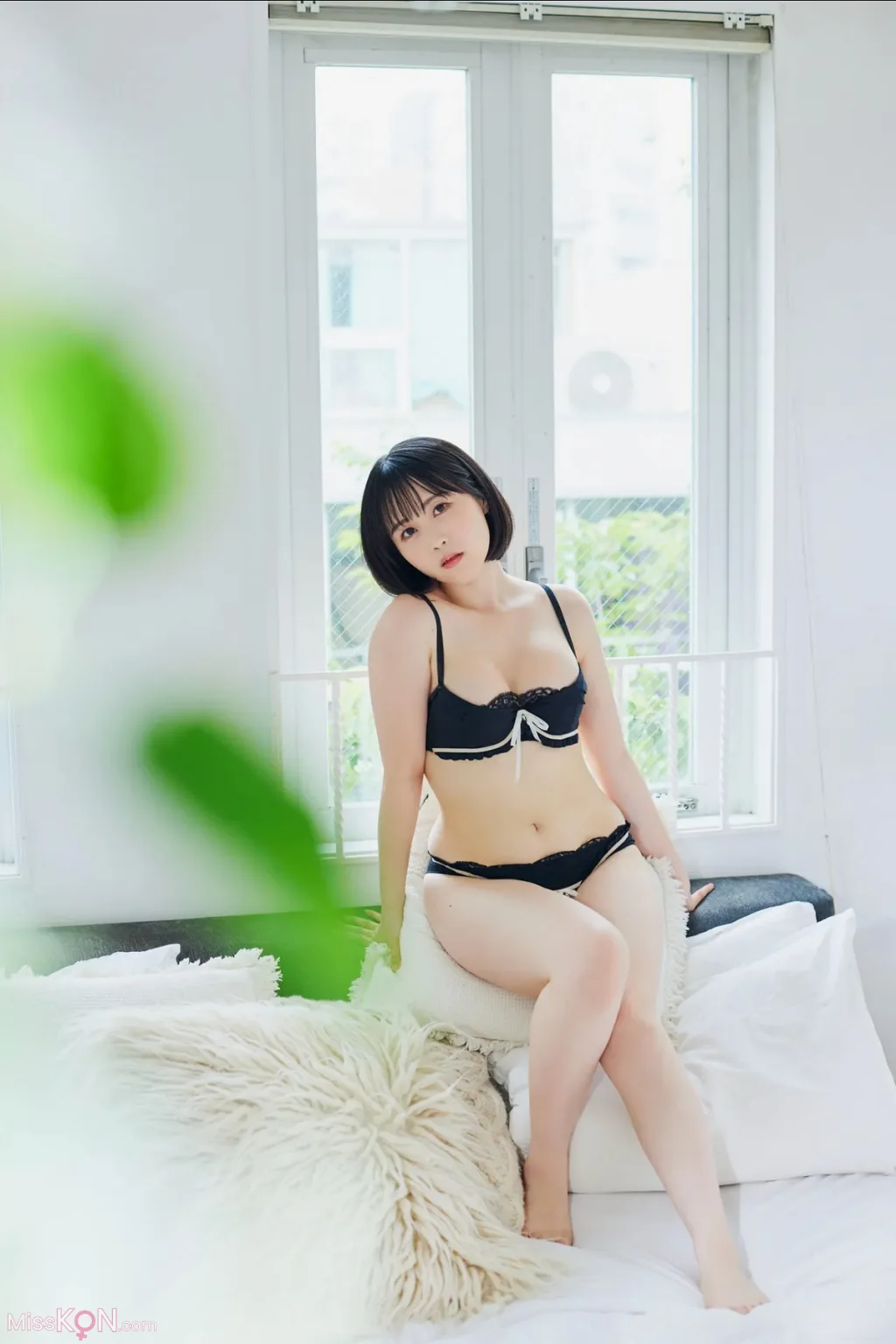 [JP] Yuki Yomichi (夜道雪): FRIDAYデジタル写真集 ぎゅーってしよ (159 photos)