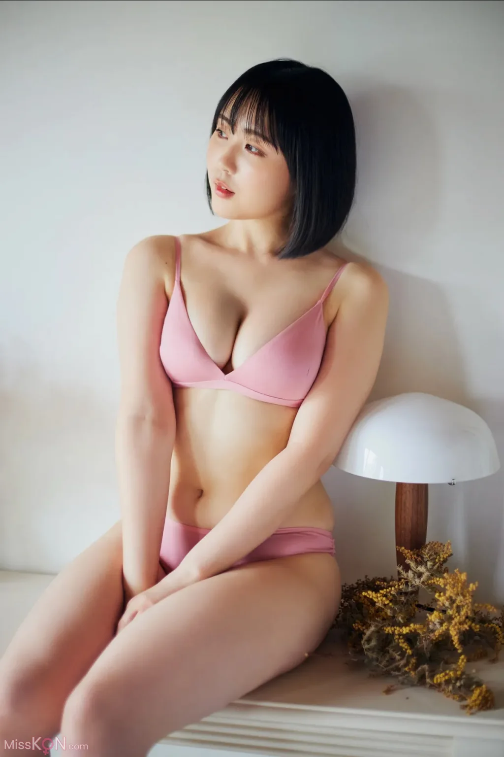 [JP] Yuki Yomichi (夜道雪): FRIDAYデジタル写真集 ぎゅーってしよ (159 photos)