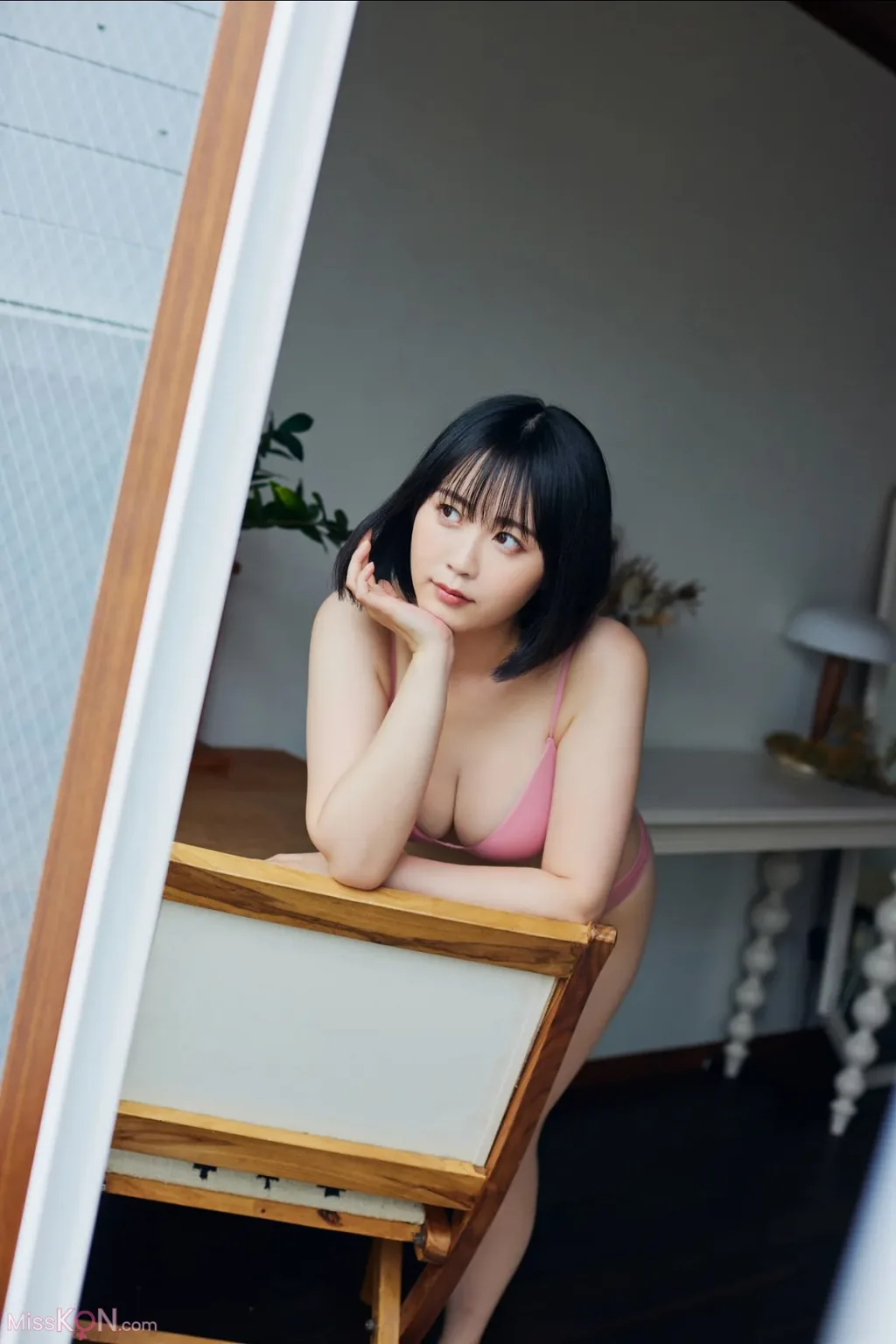 [JP] Yuki Yomichi (夜道雪): FRIDAYデジタル写真集 ぎゅーってしよ (159 photos)