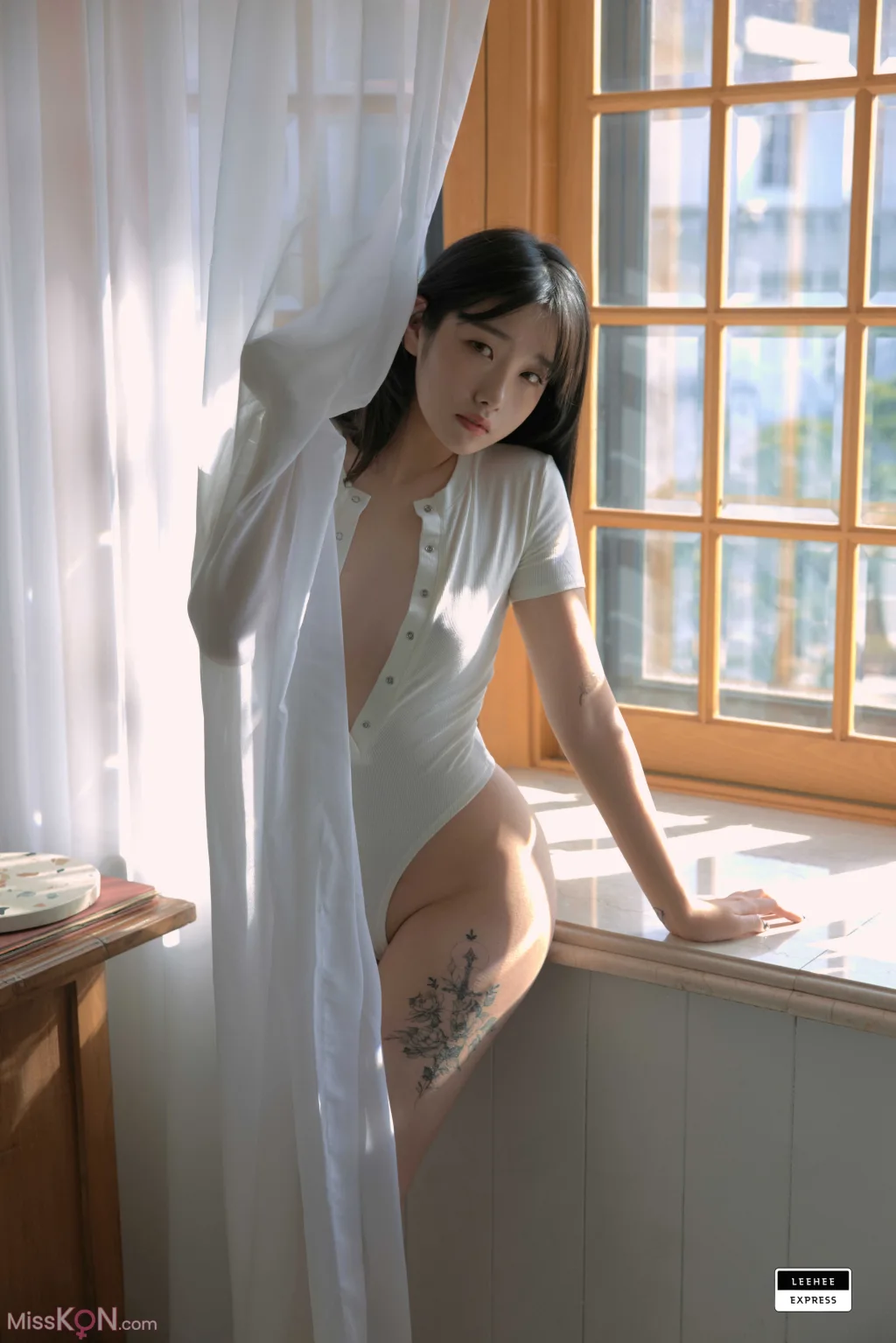 [LE] LEBE-080: Sonson (손손) (49 photos)