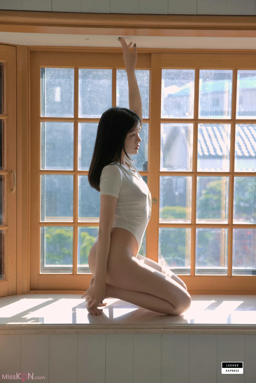 [LE] LEBE-080: Sonson (손손) (49 photos)
