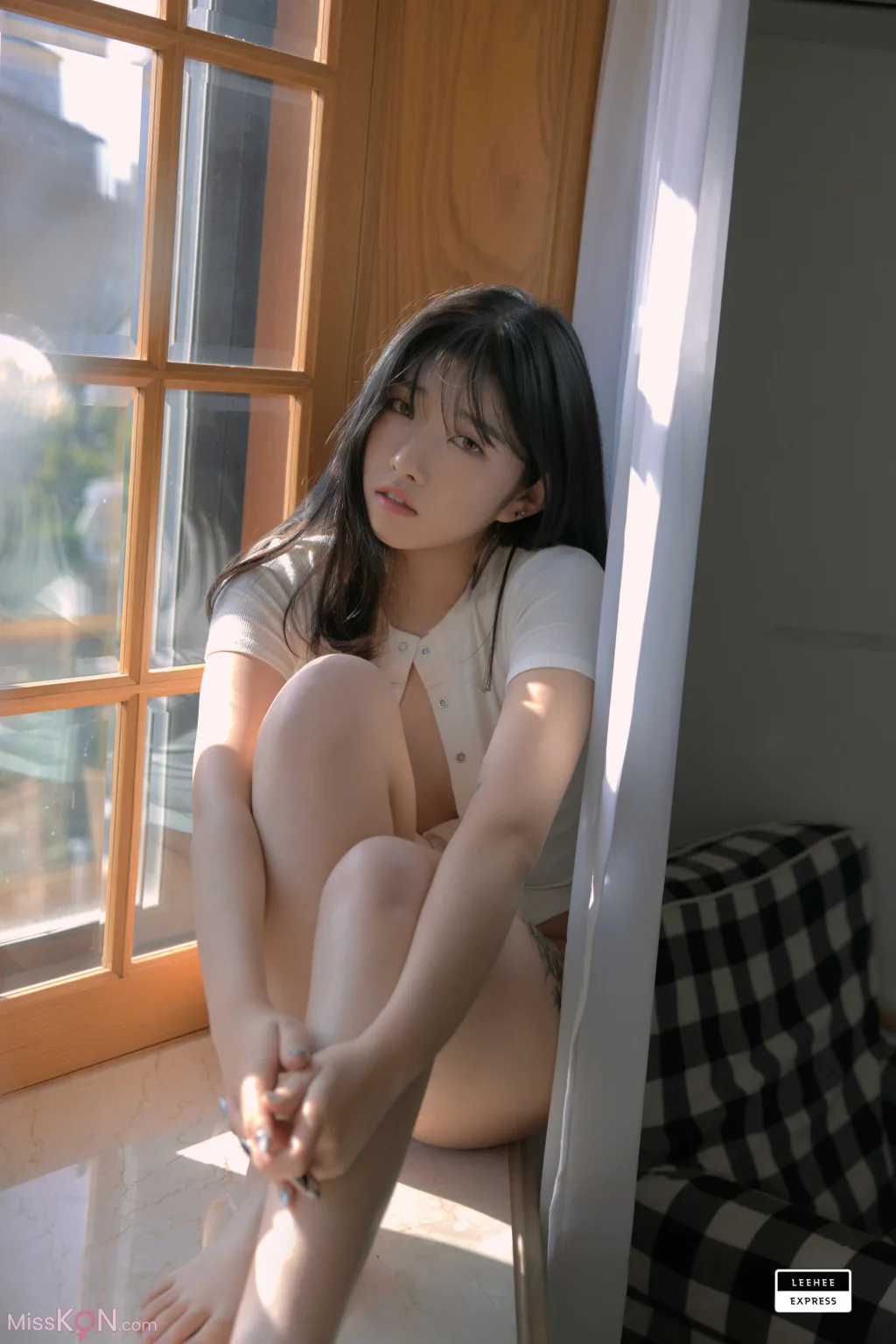 [LE] LEBE-080: Sonson (손손) (49 photos)