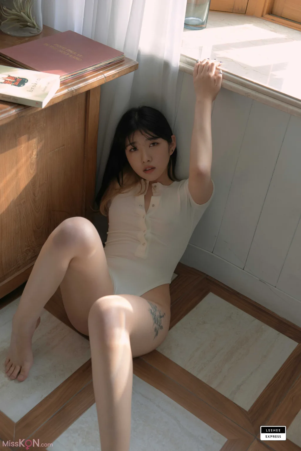 [LE] LEBE-080: Sonson (손손) (49 photos) – Page 4