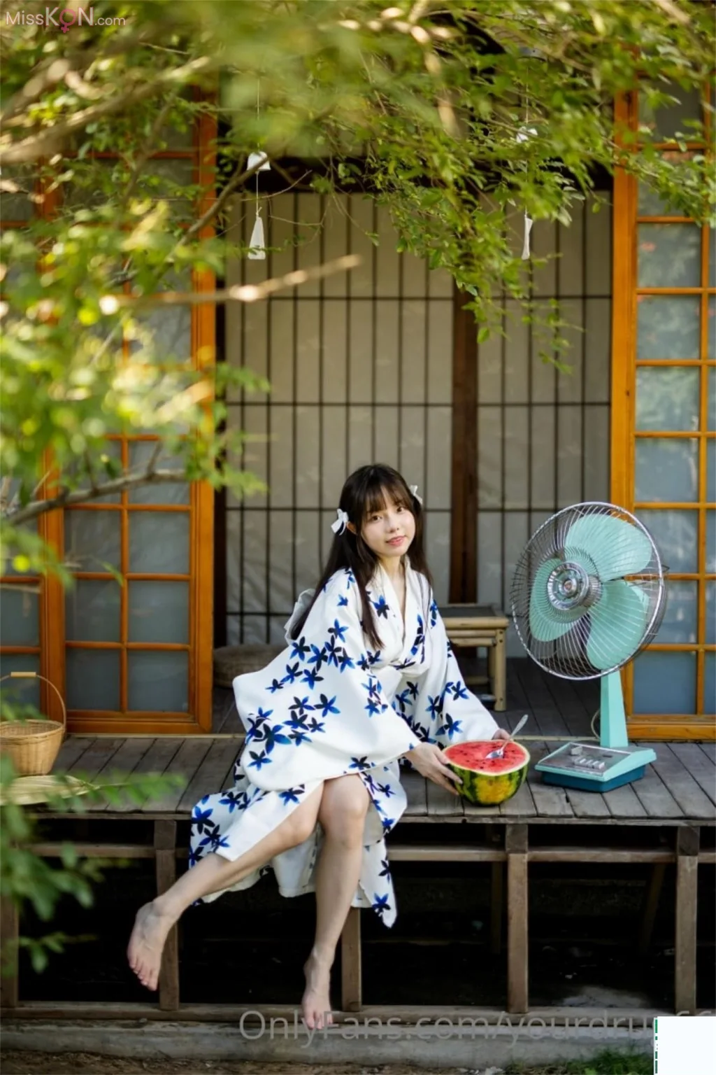Coser@六味帝皇酱: 夏日和服 (71 photos)
