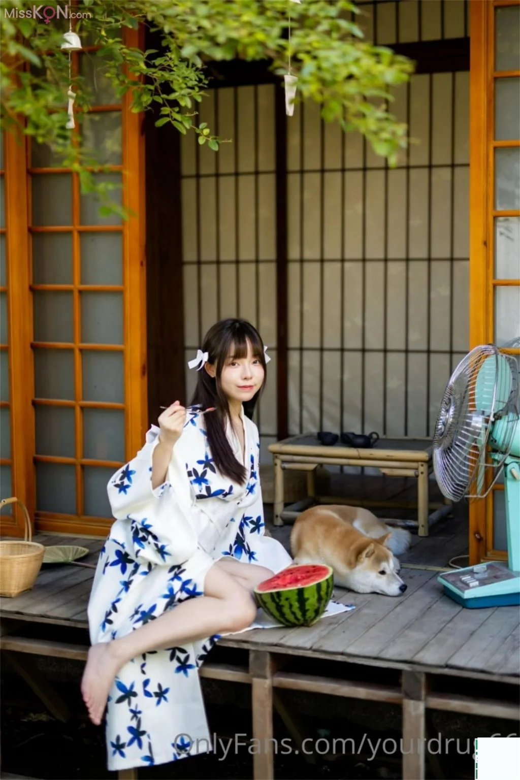 Coser@六味帝皇酱: 夏日和服 (71 photos)